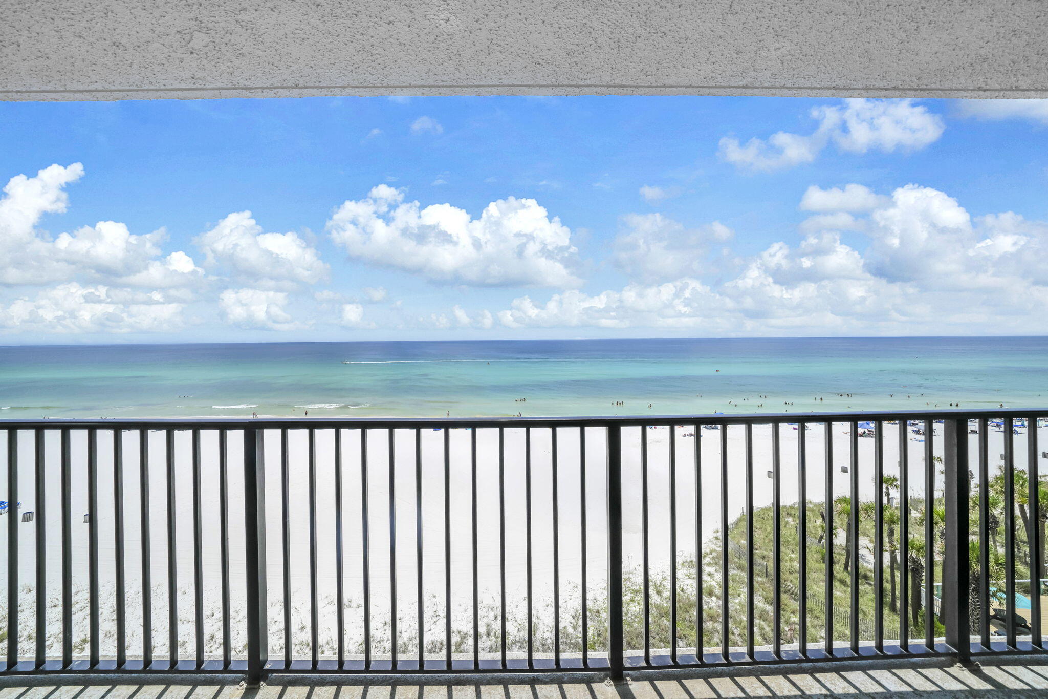 SEACHASE CONDO - Residential
