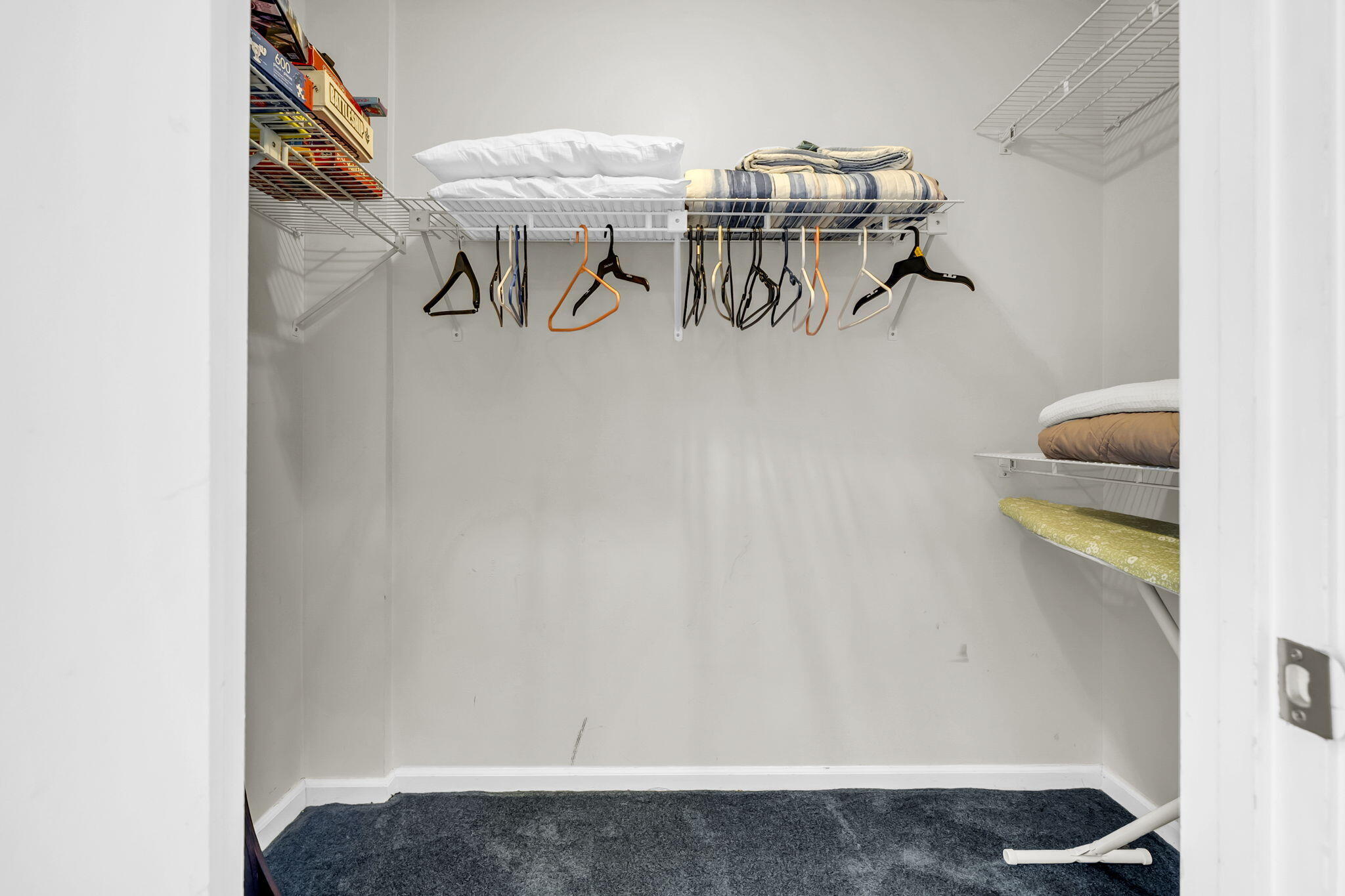 SEACHASE CONDO - Residential