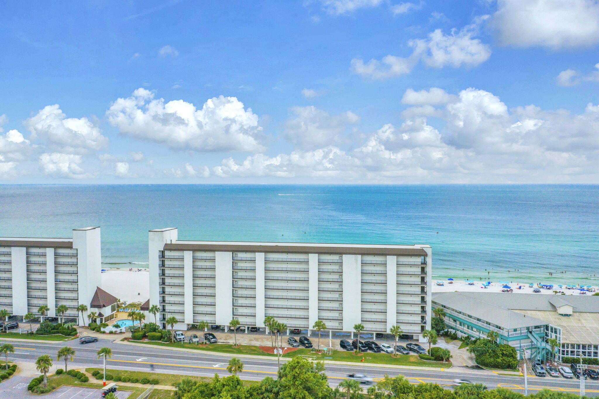 SEACHASE CONDO - Residential