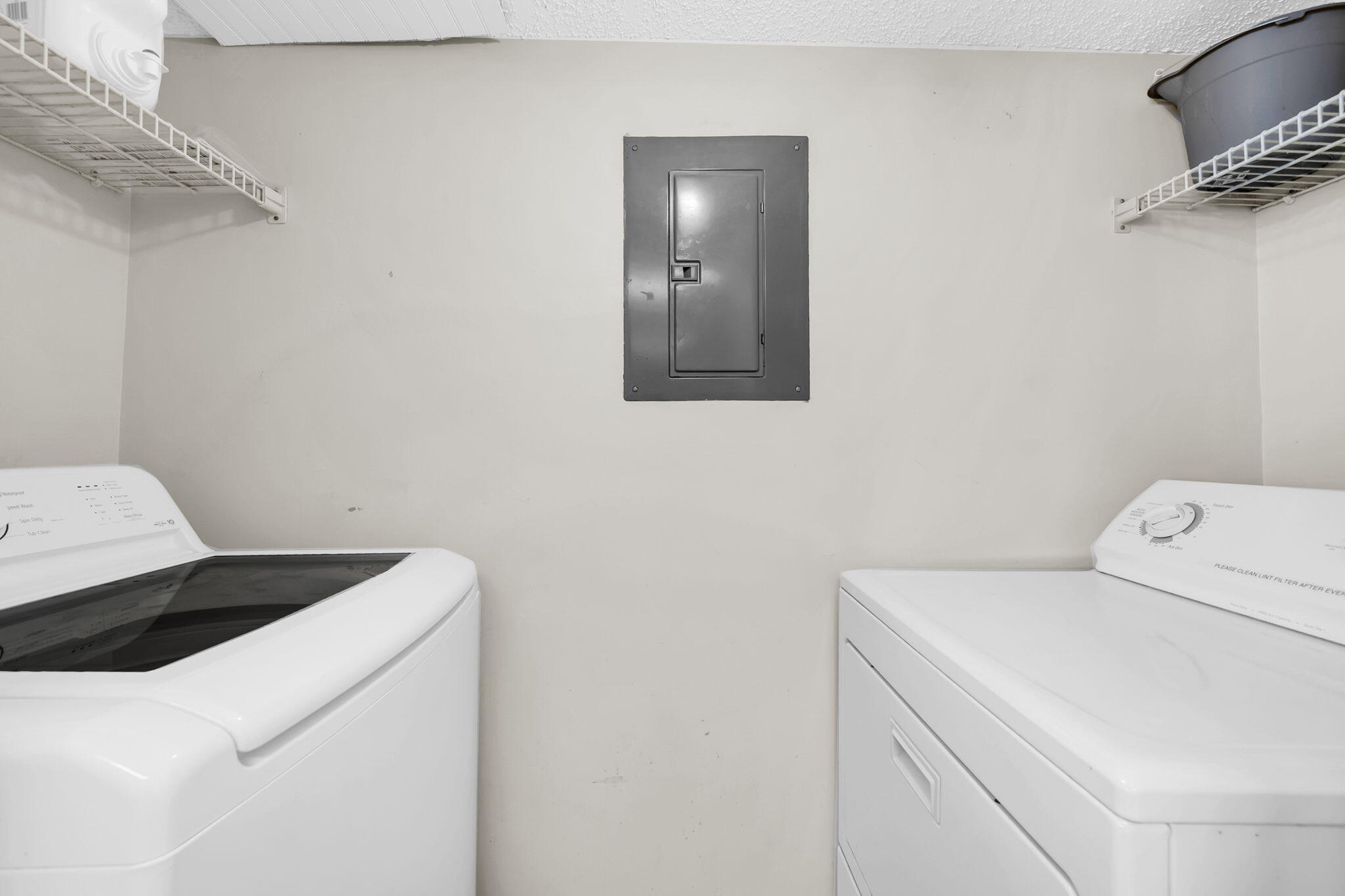 SEACHASE CONDO - Residential