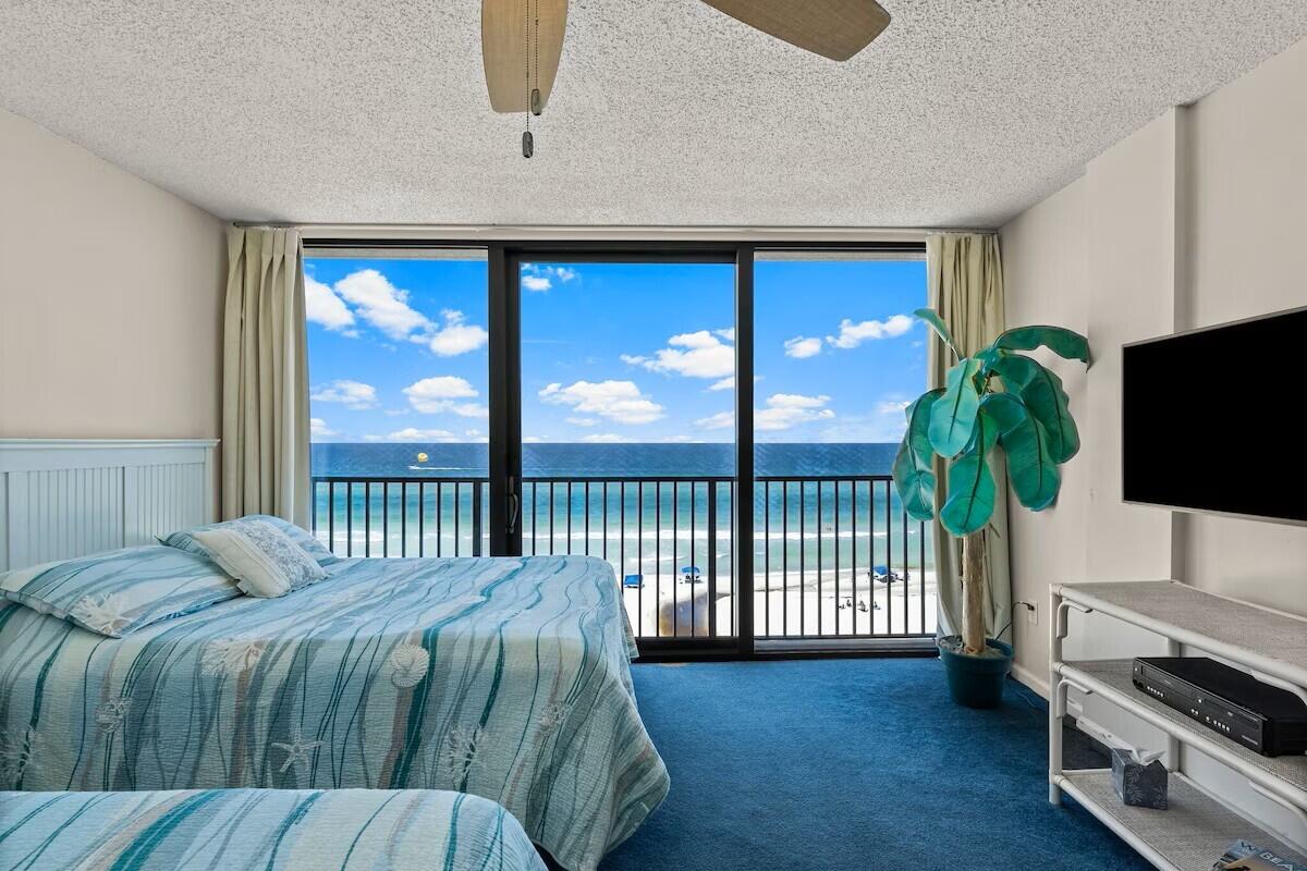 SEACHASE CONDO - Residential
