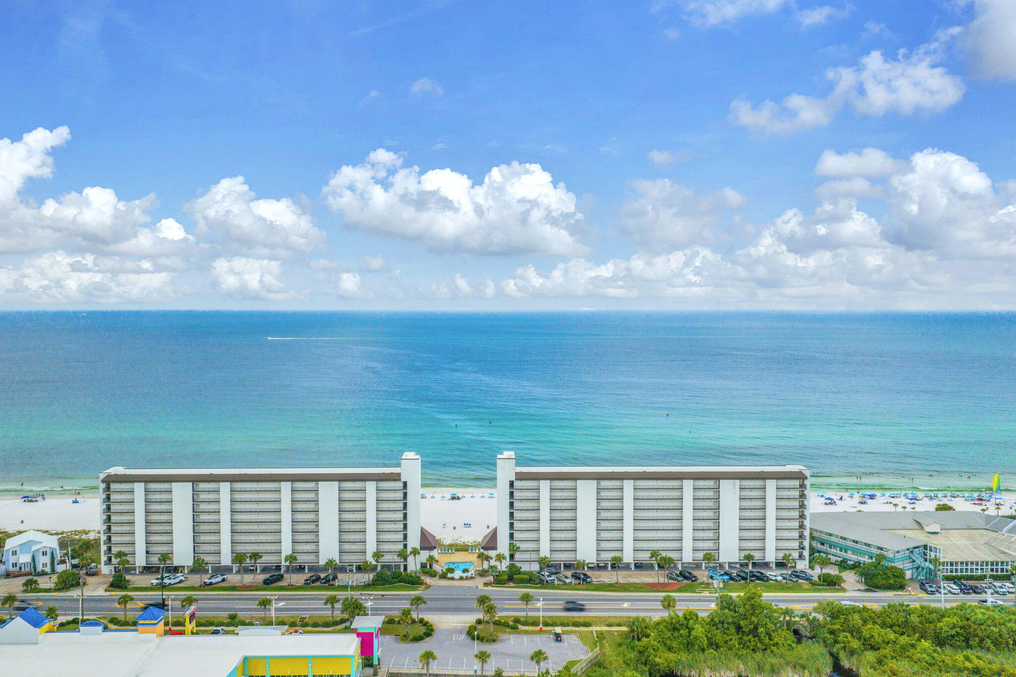 SEACHASE CONDO - Residential