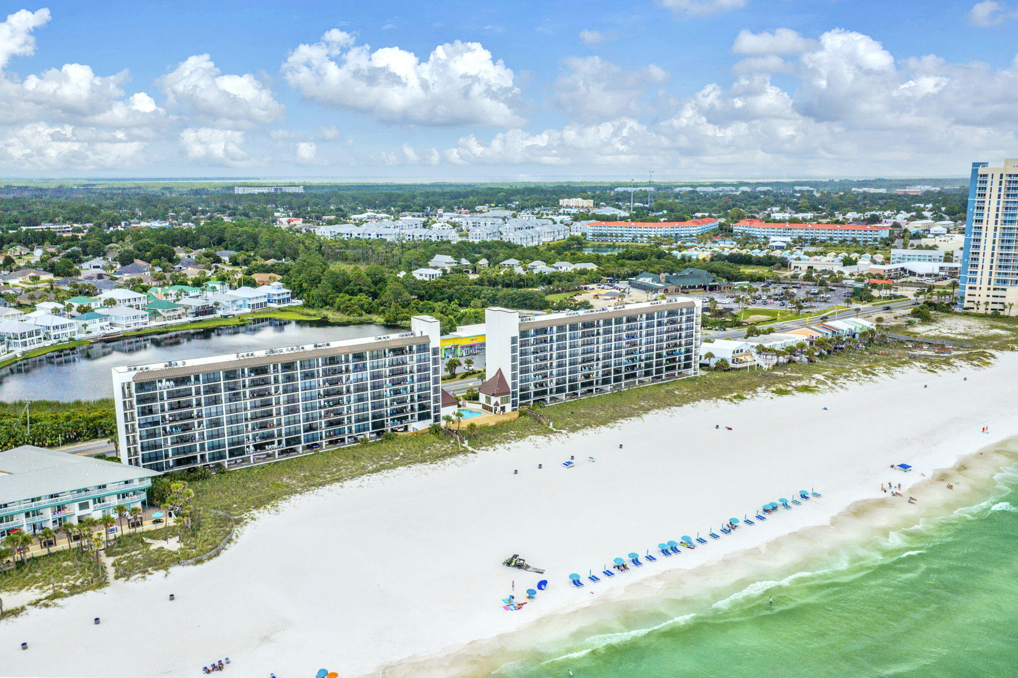 SEACHASE CONDO - Residential