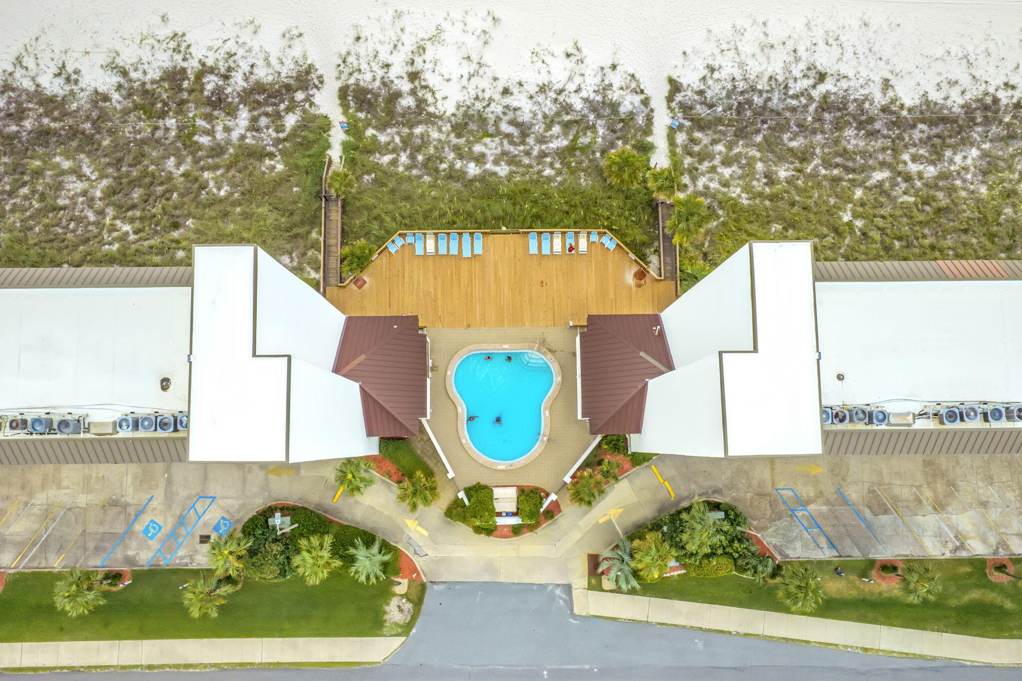 SEACHASE CONDO - Residential