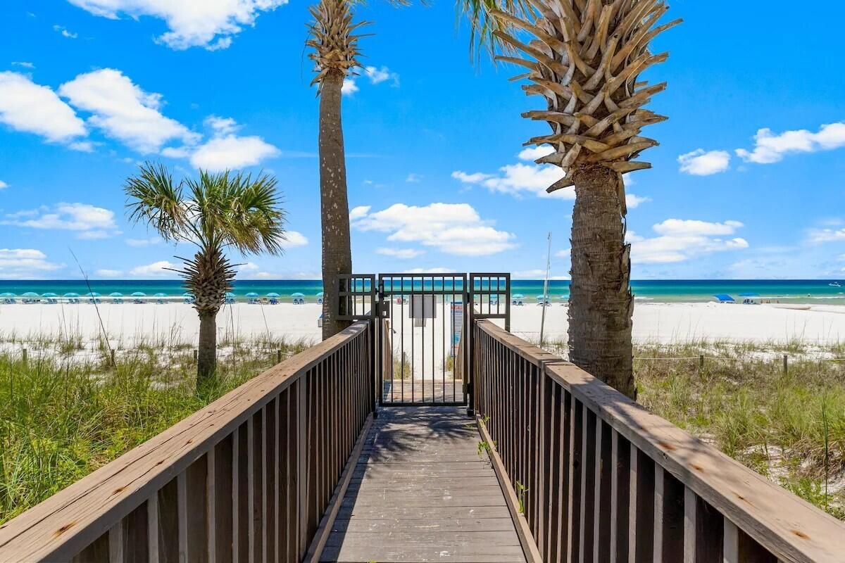 SEACHASE CONDO - Residential