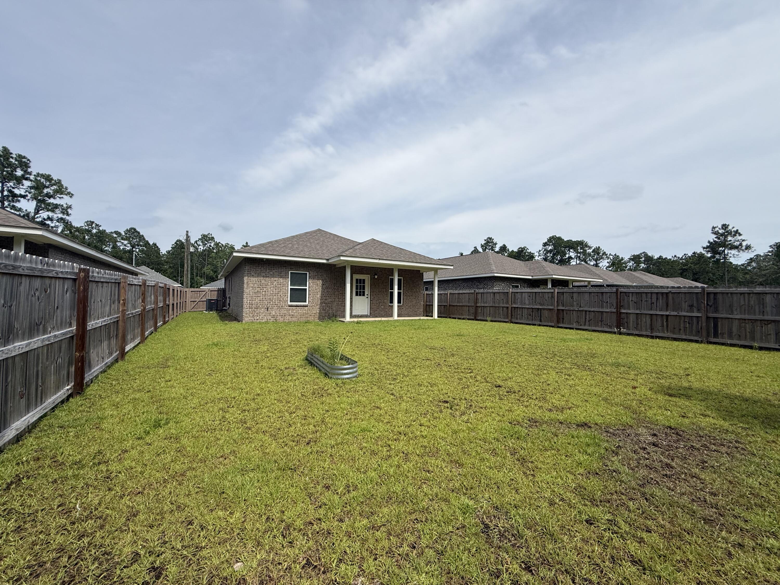LT 9 BLK 636 - Residential Lease