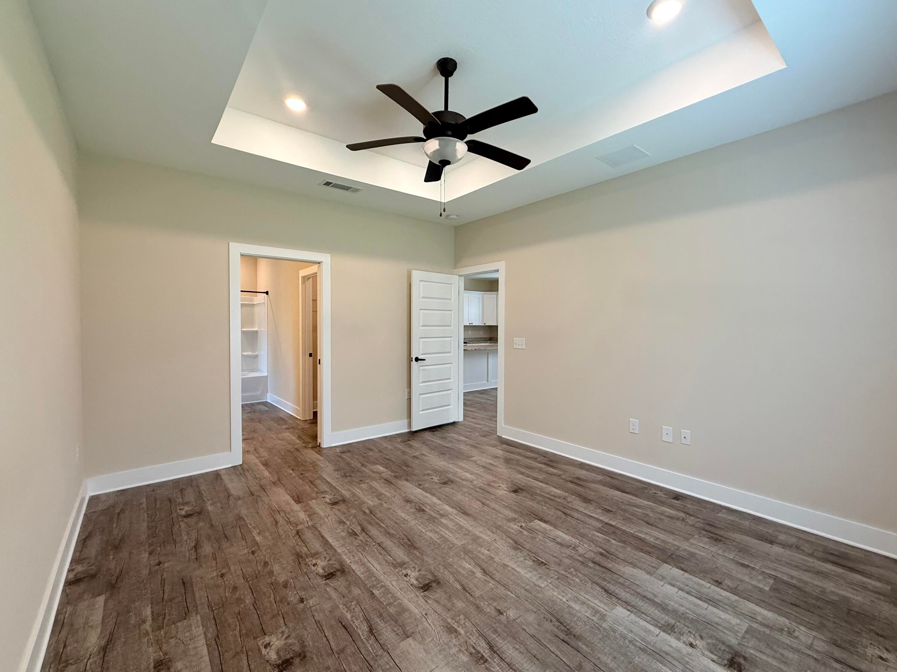 LT 9 BLK 636 - Residential Lease