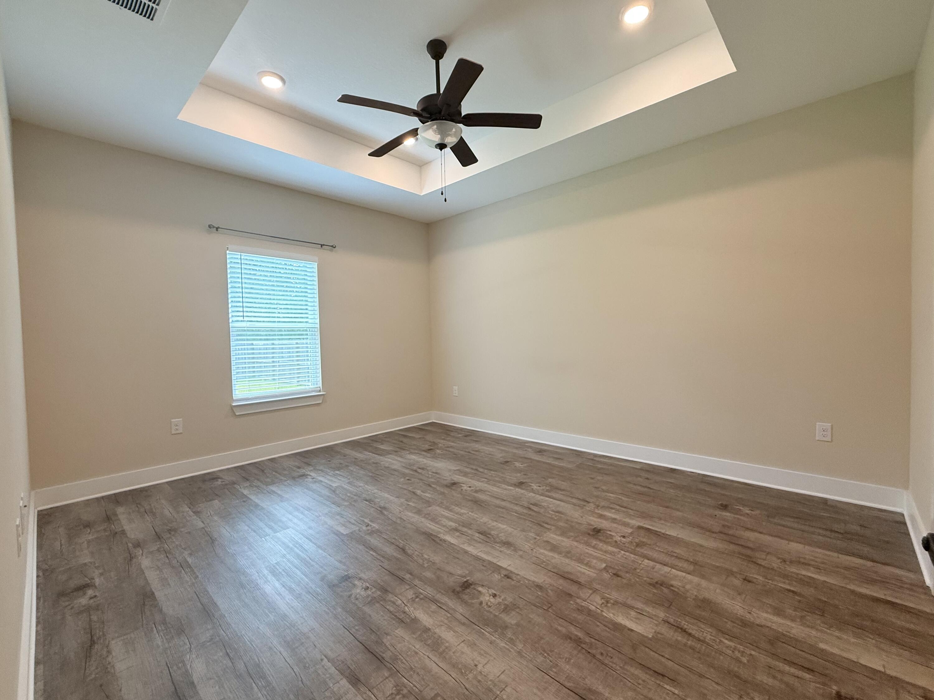 LT 9 BLK 636 - Residential Lease