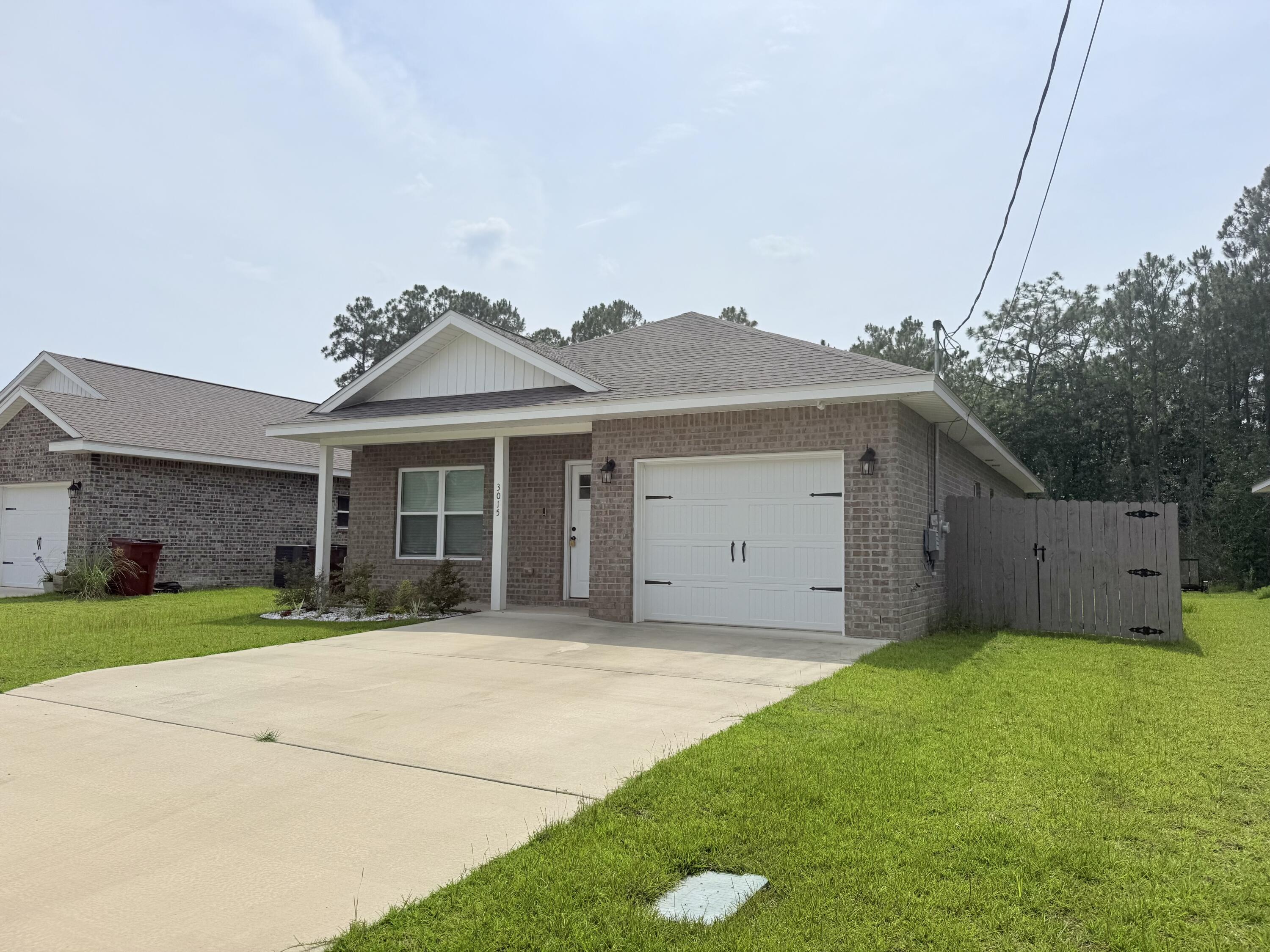 LT 9 BLK 636 - Residential Lease