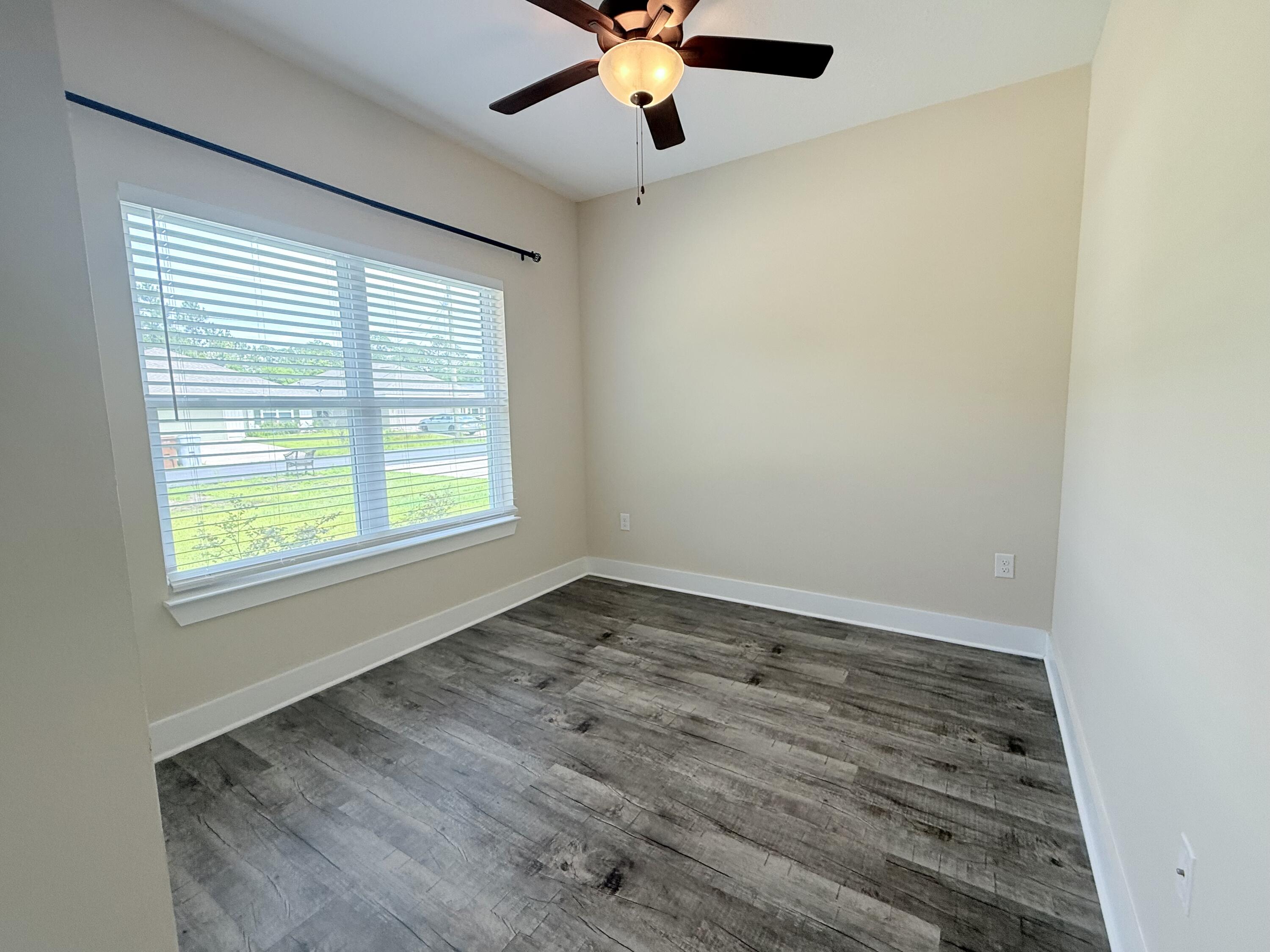 LT 9 BLK 636 - Residential Lease