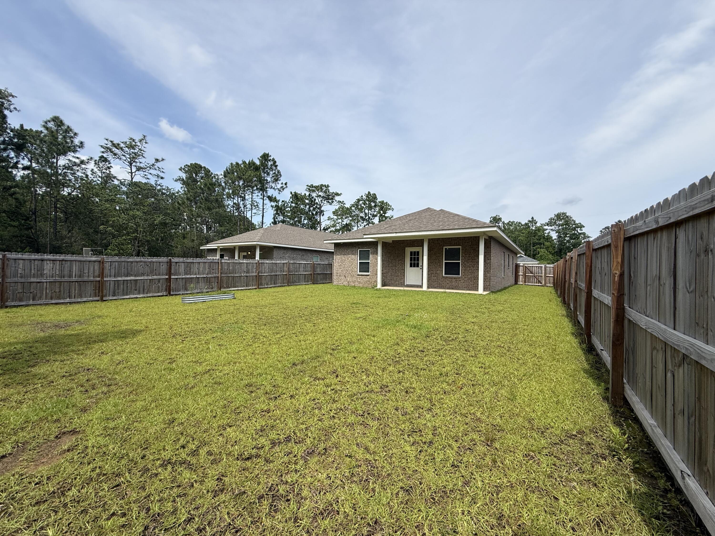 LT 9 BLK 636 - Residential Lease
