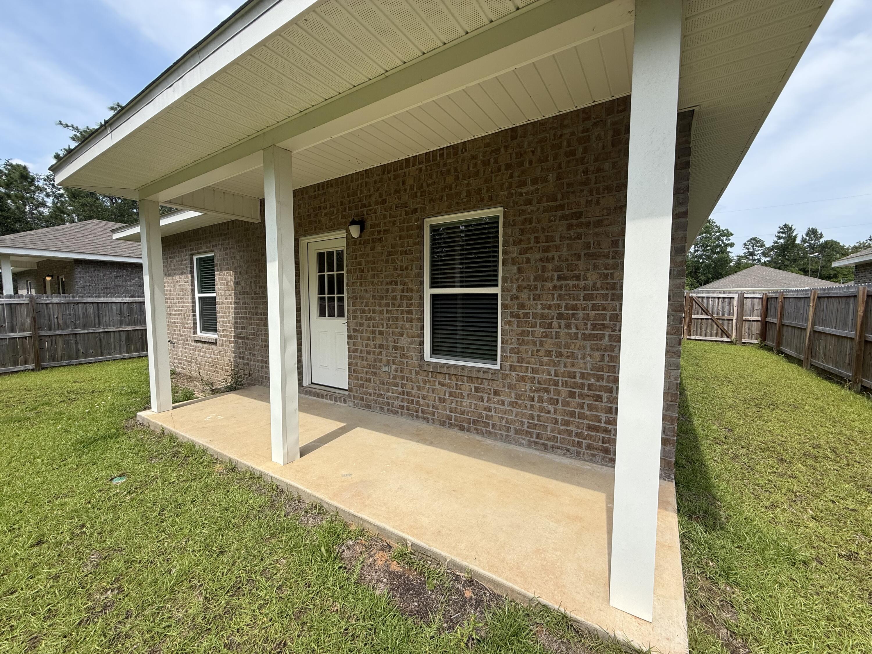 LT 9 BLK 636 - Residential Lease