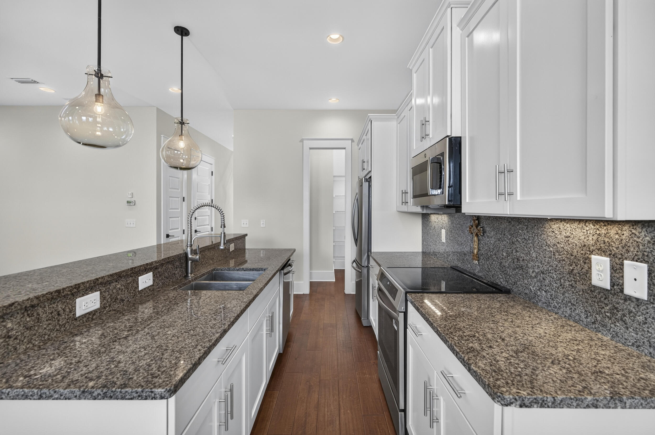 CALUSA BAY S/D - Residential