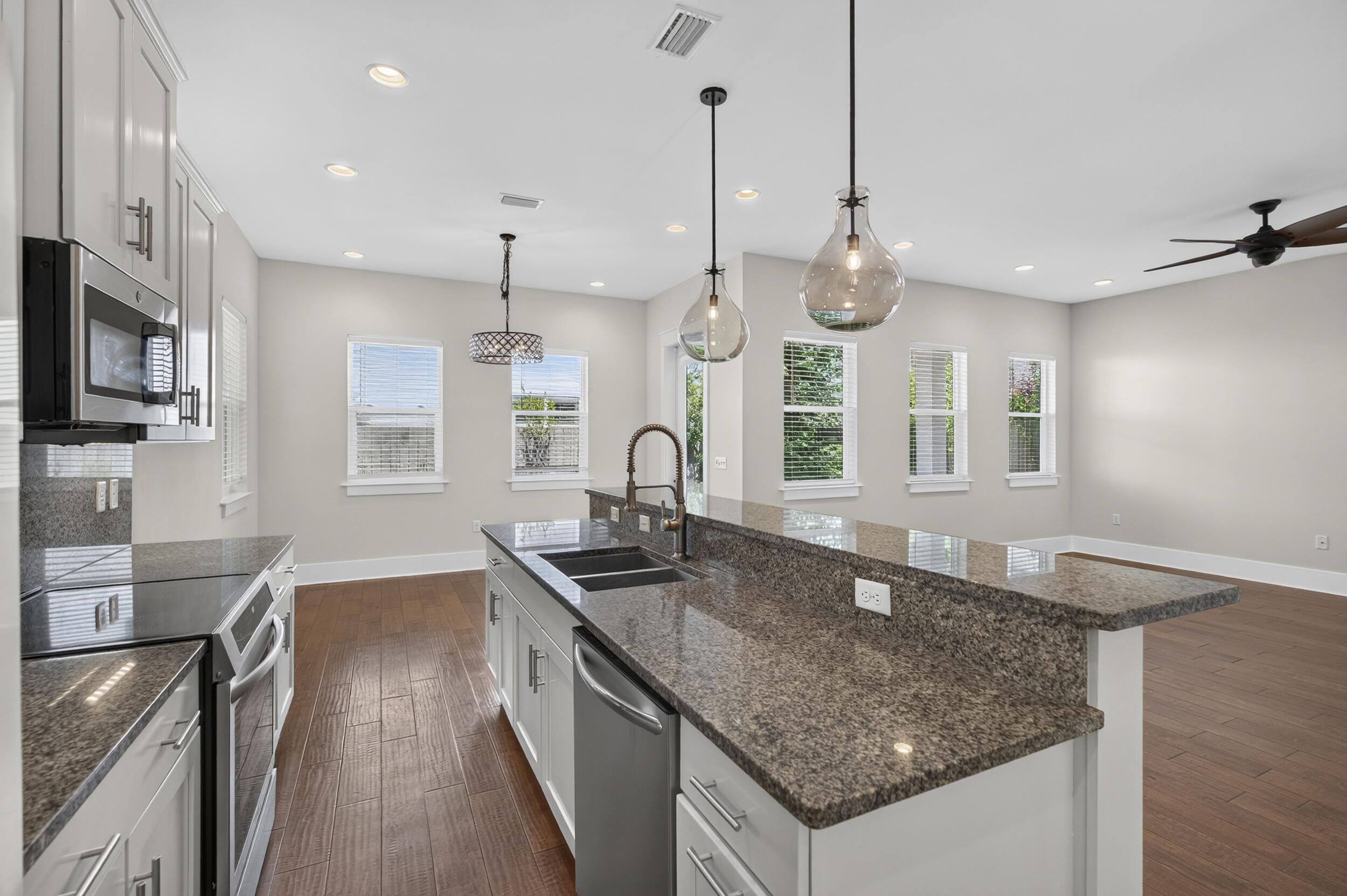 CALUSA BAY S/D - Residential