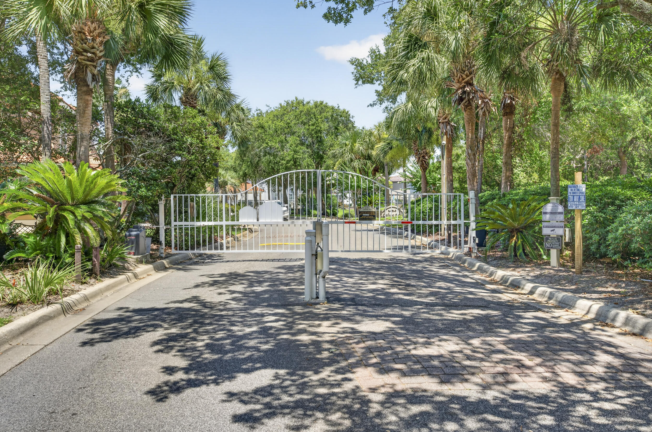 CALUSA BAY S/D - Residential