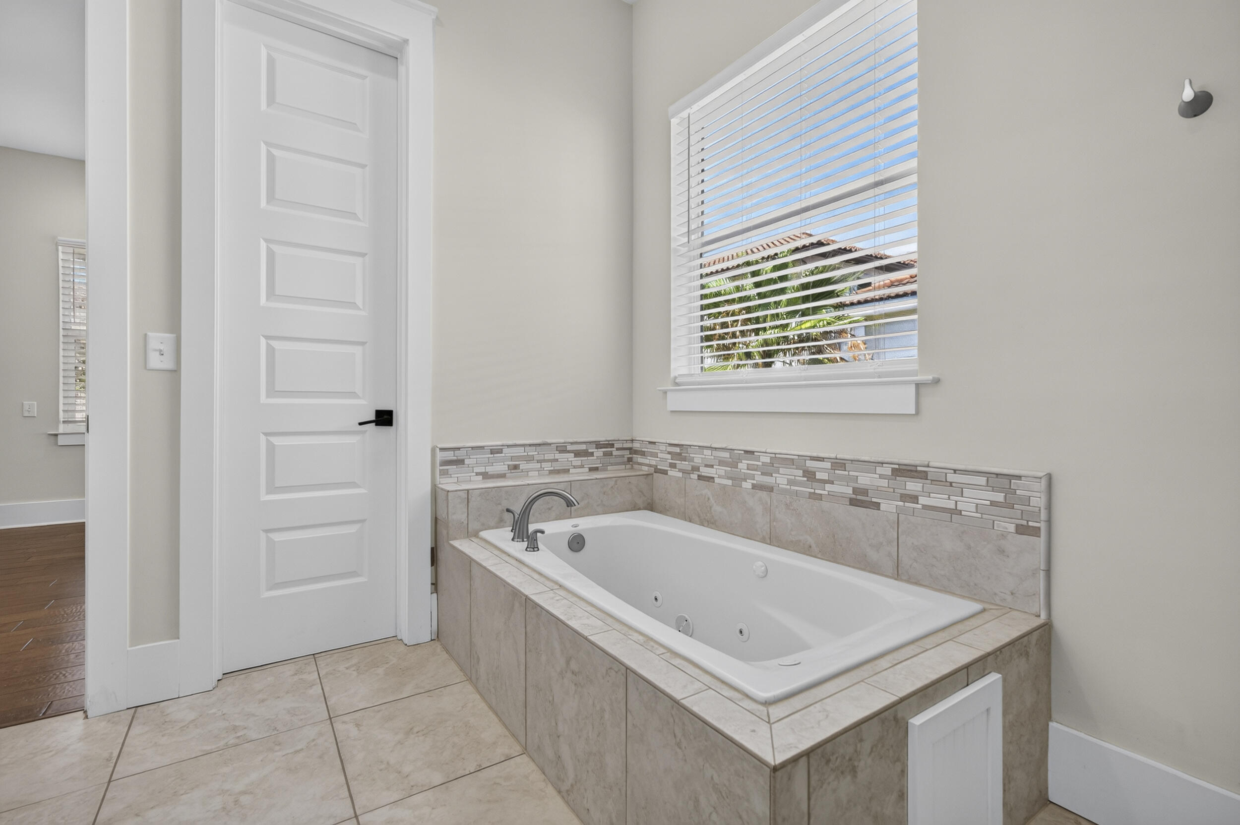 CALUSA BAY S/D - Residential