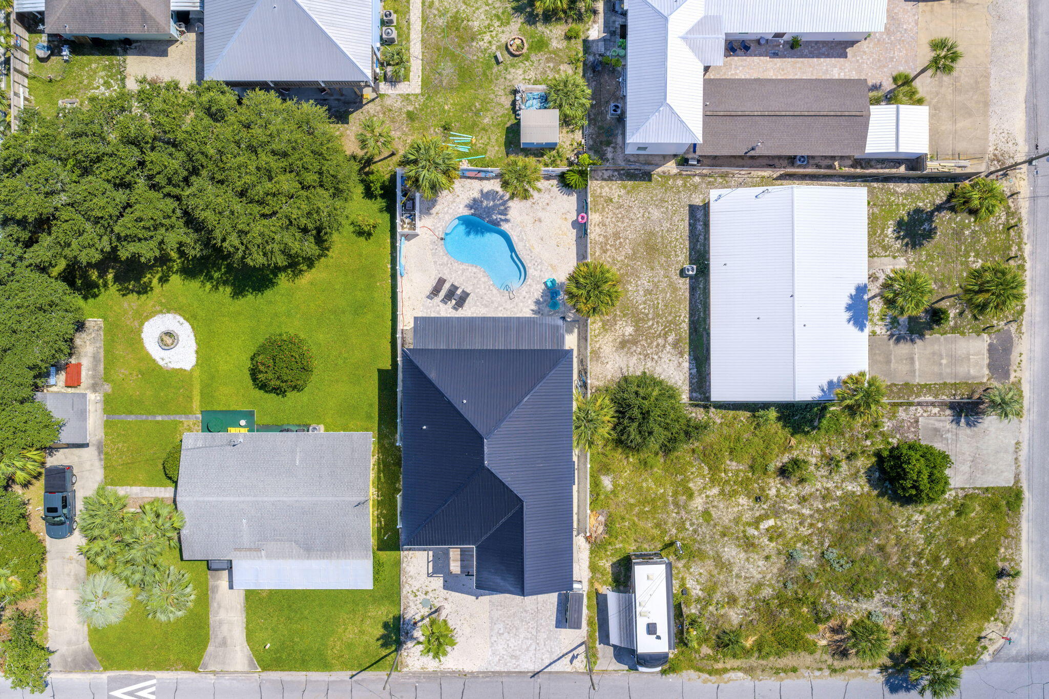 LAGUNA BEACH - Residential