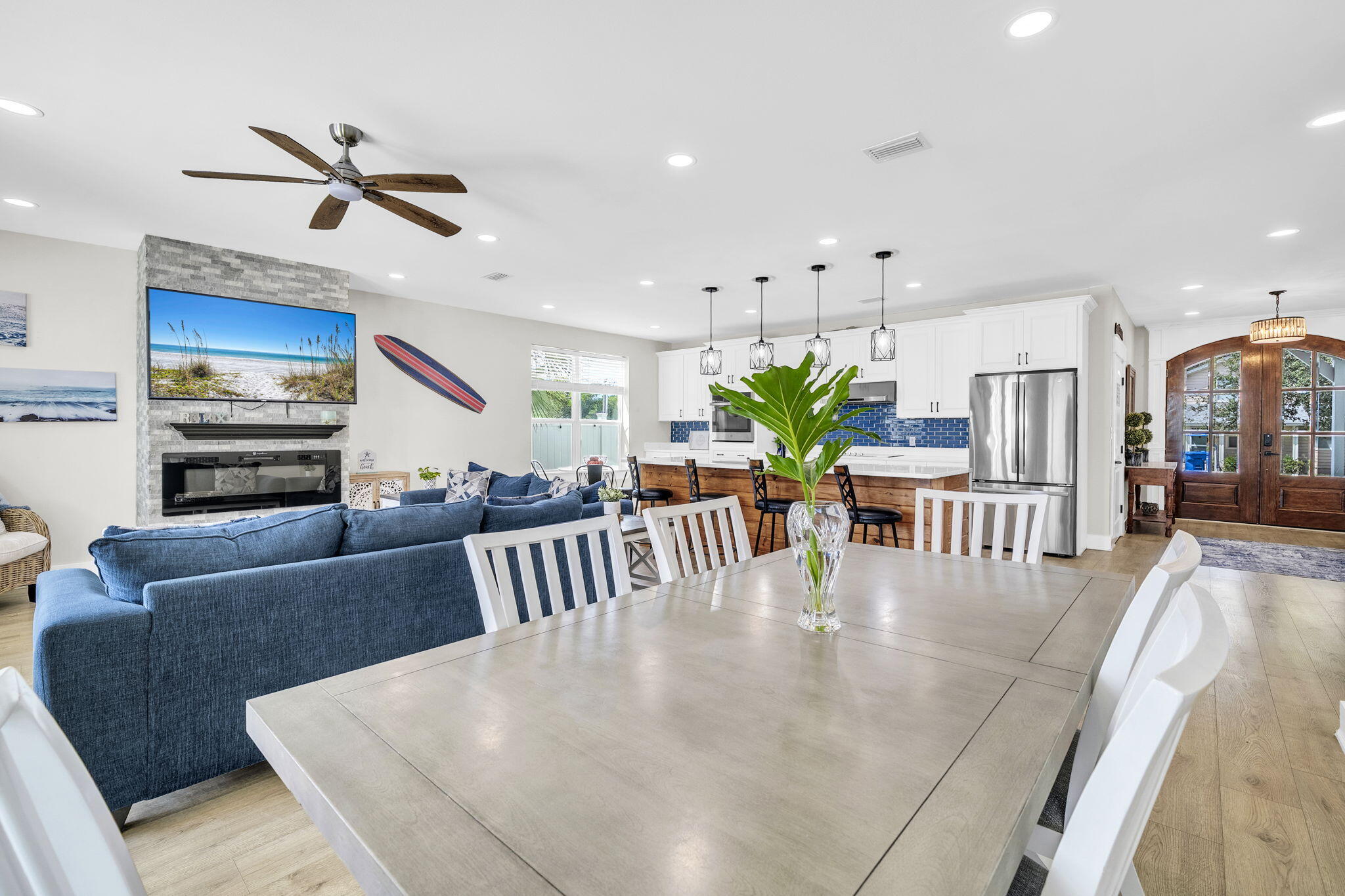 LAGUNA BEACH - Residential