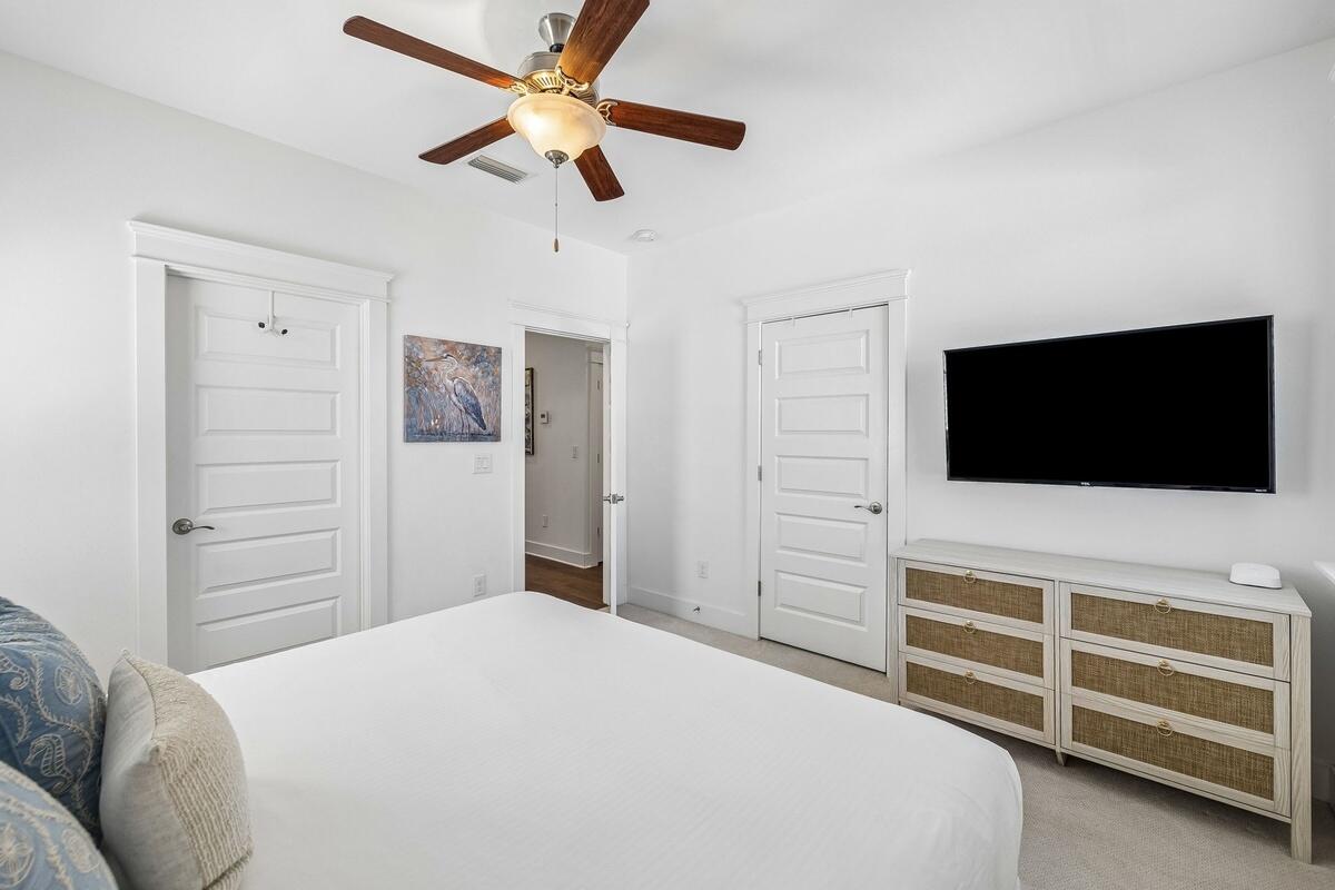 HIGHLAND PARKS - Residential Lease