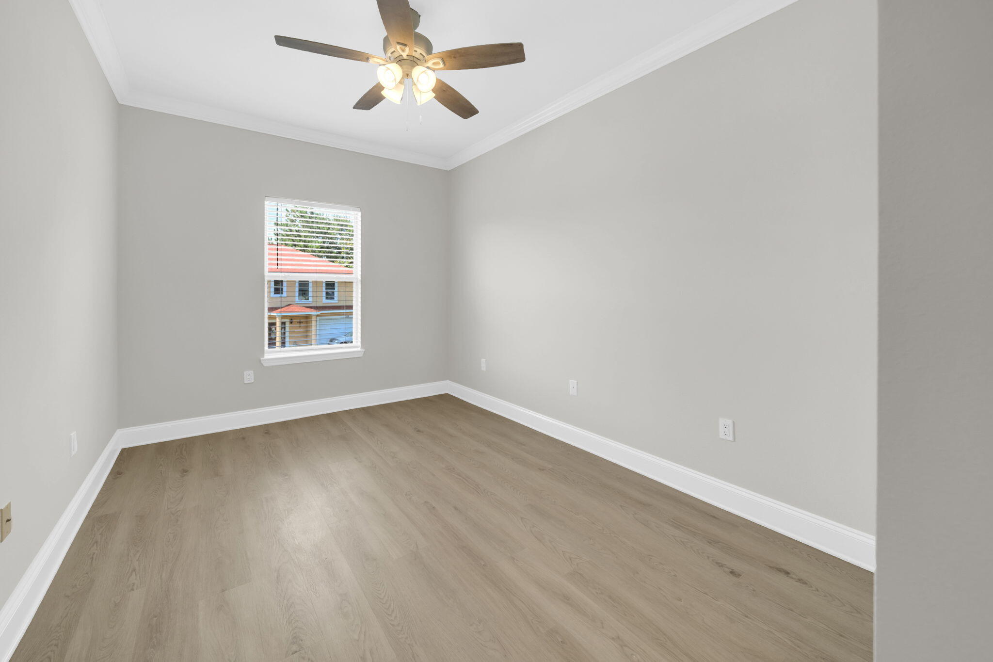 EMERALD LAKES PH 3 - Residential