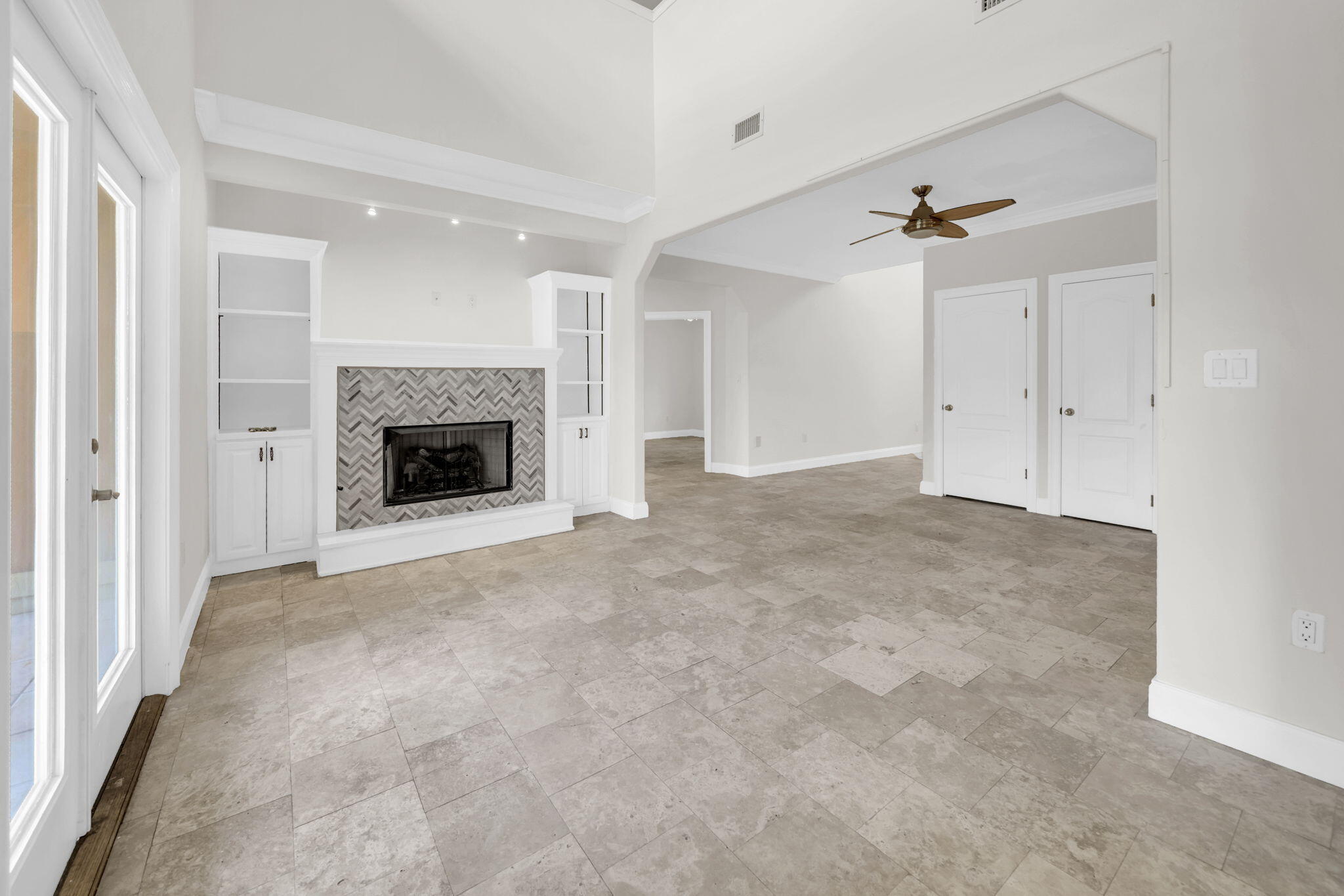 EMERALD LAKES PH 3 - Residential