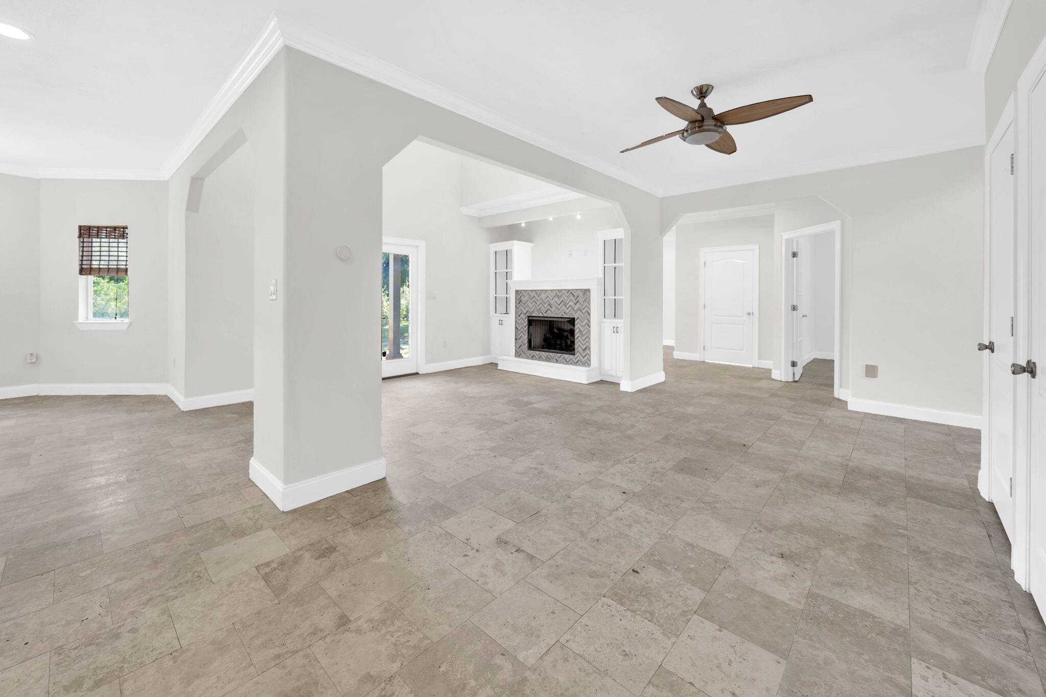 EMERALD LAKES PH 3 - Residential