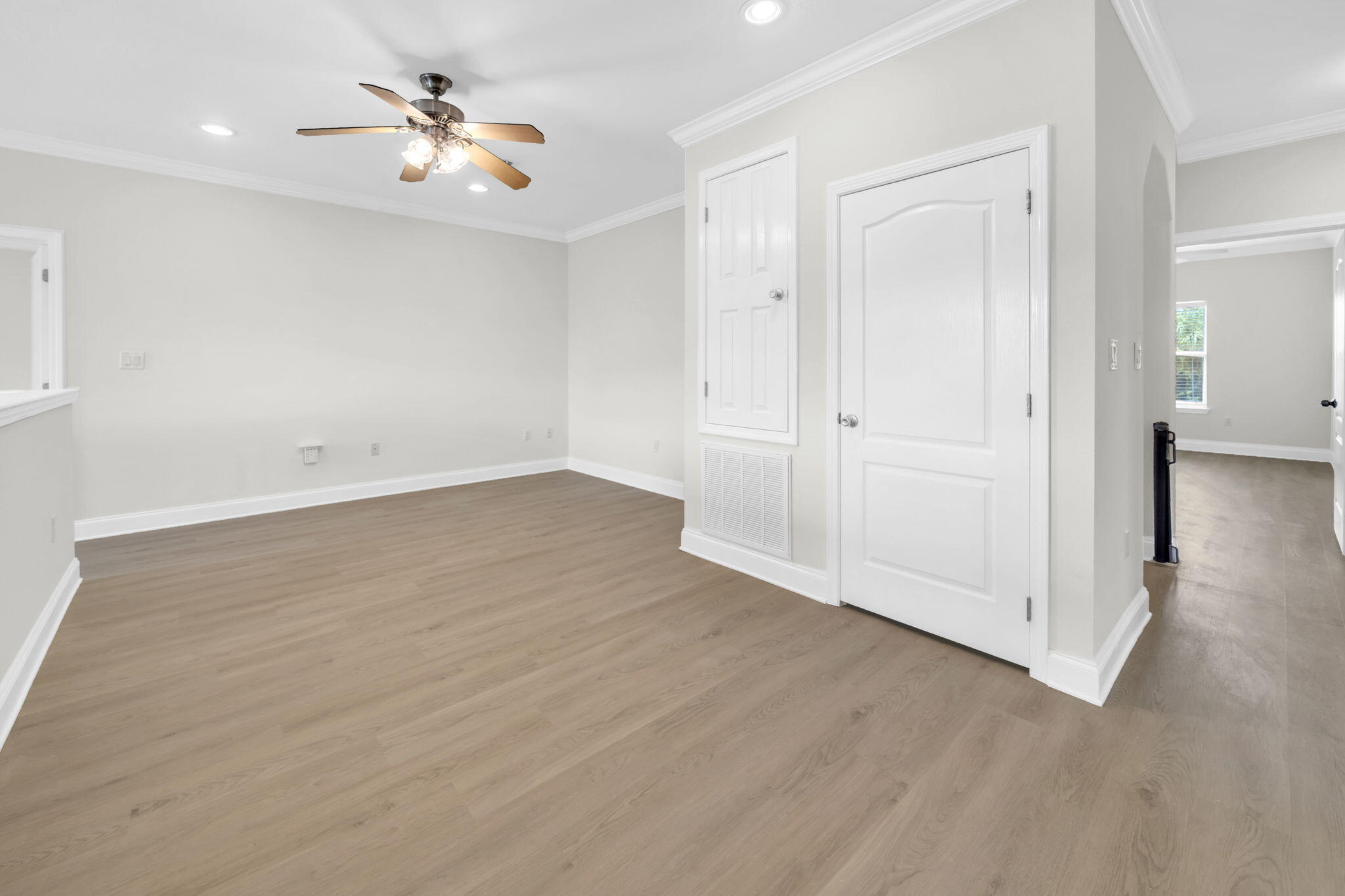 EMERALD LAKES PH 3 - Residential