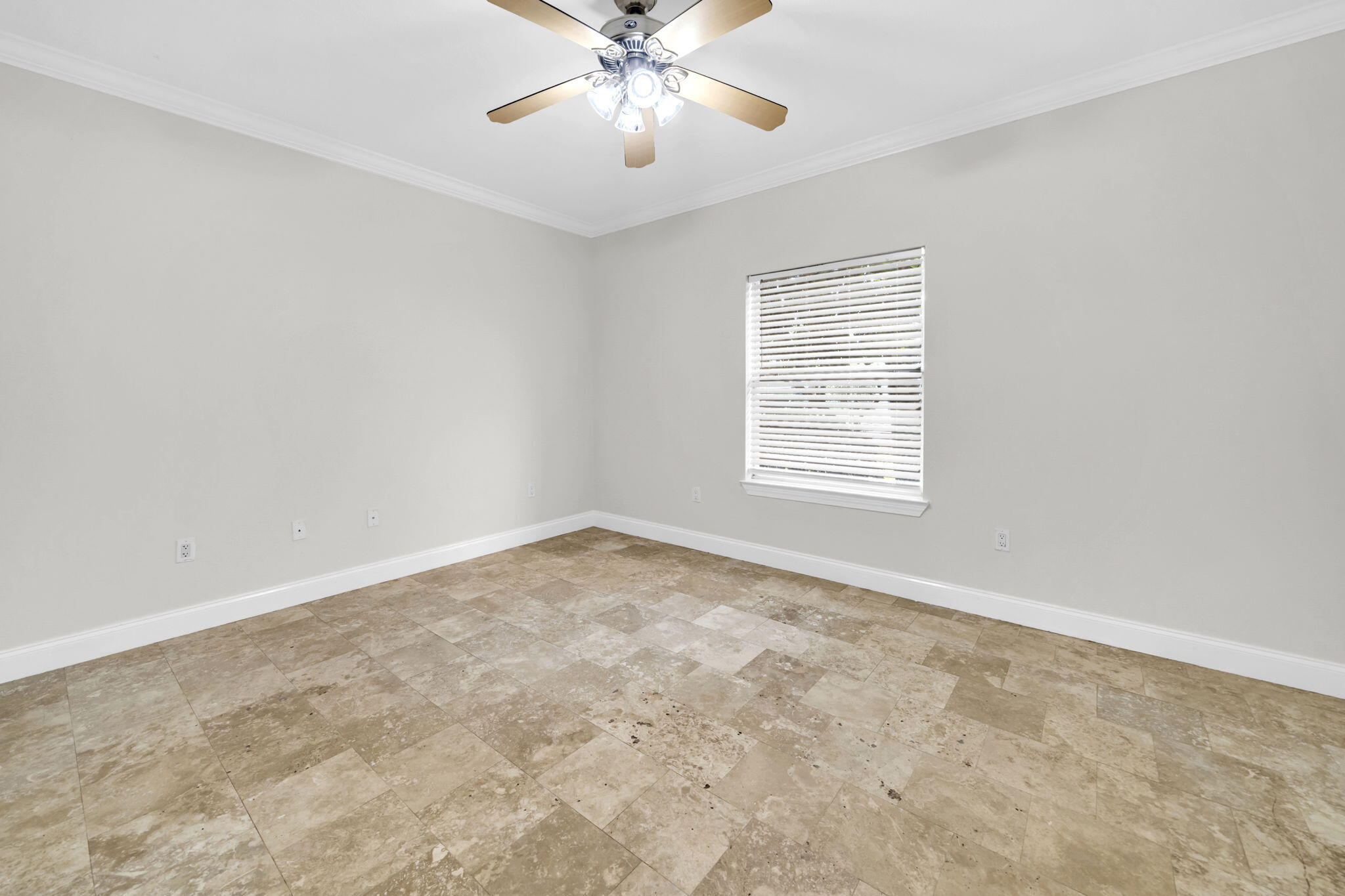 EMERALD LAKES PH 3 - Residential