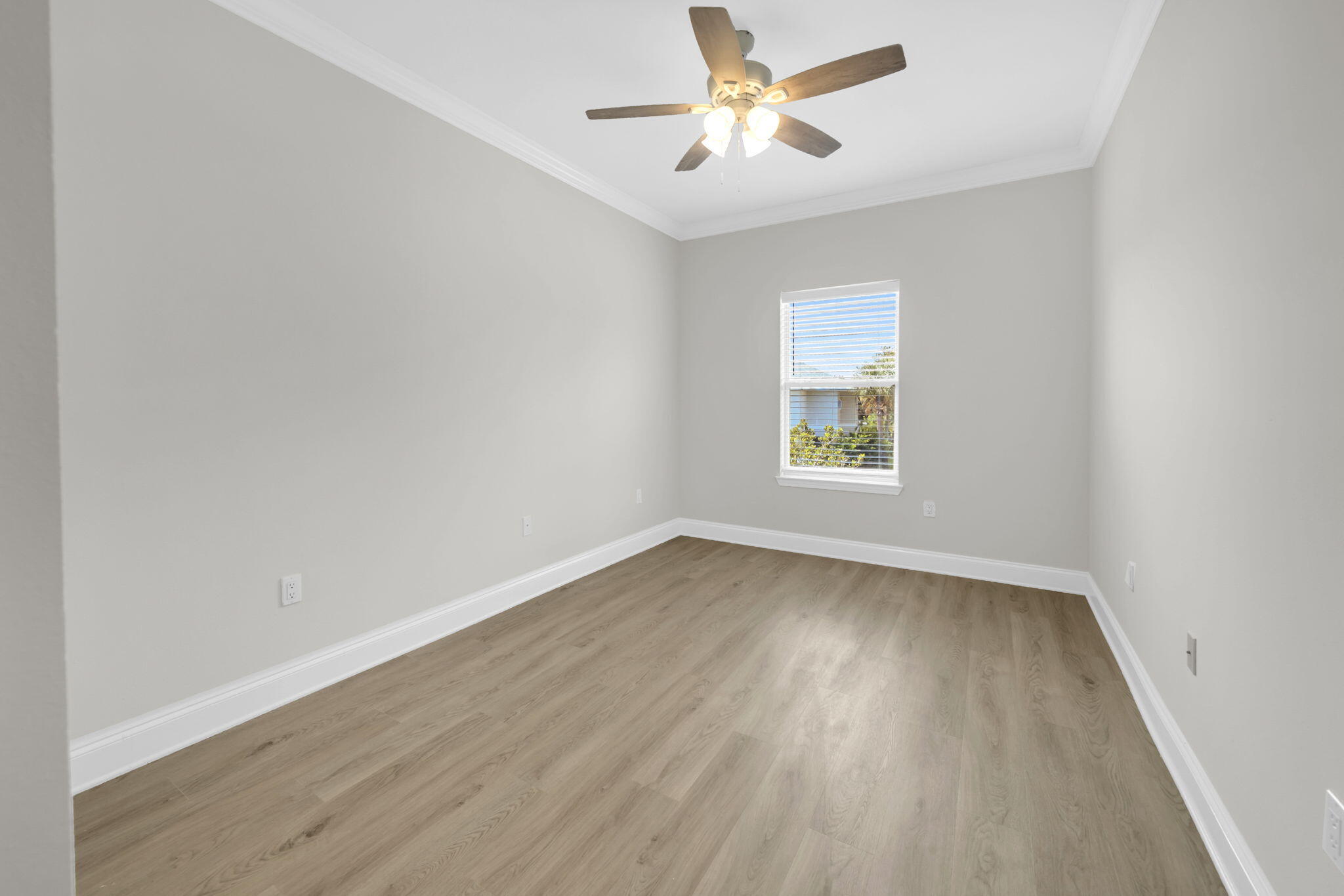 EMERALD LAKES PH 3 - Residential