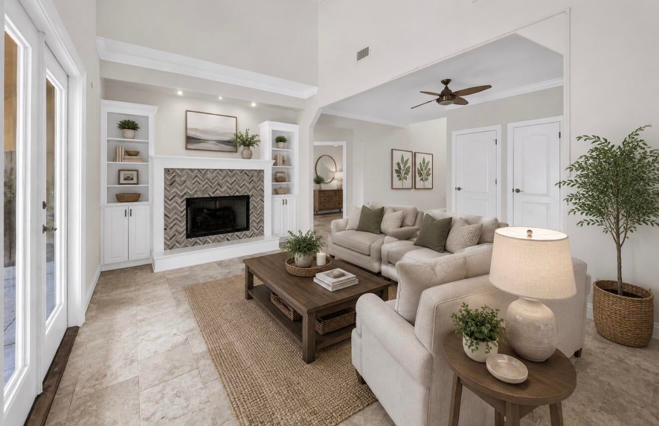 EMERALD LAKES PH 3 - Residential