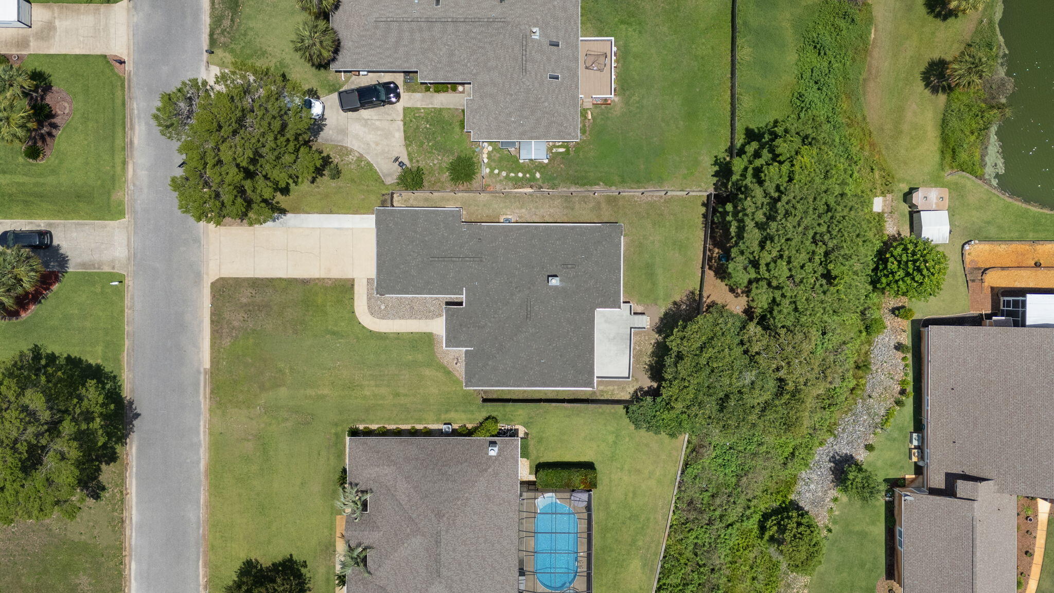 CREEKS EDGE THE - Residential