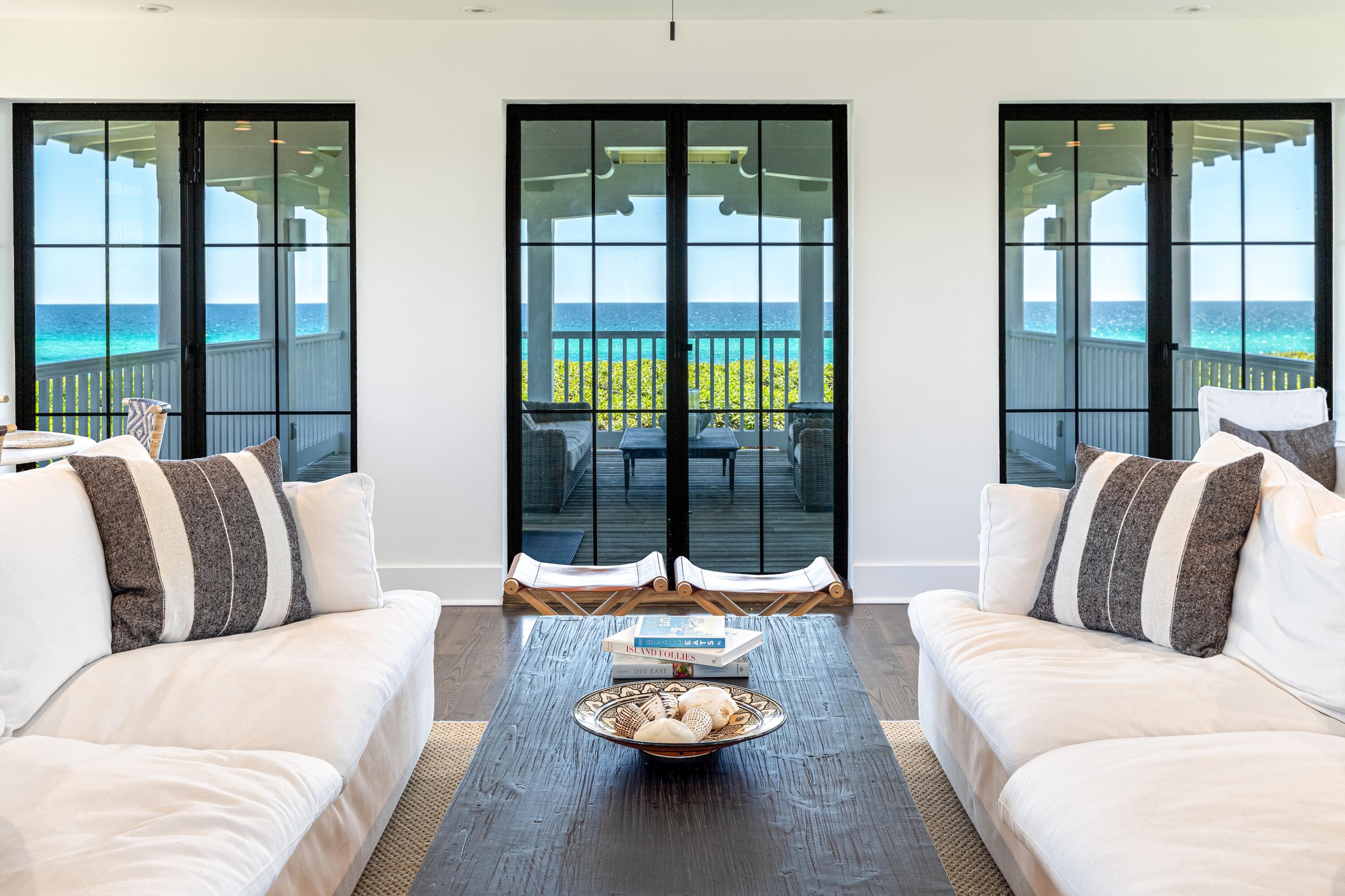 SEASIDE 10 - Residential