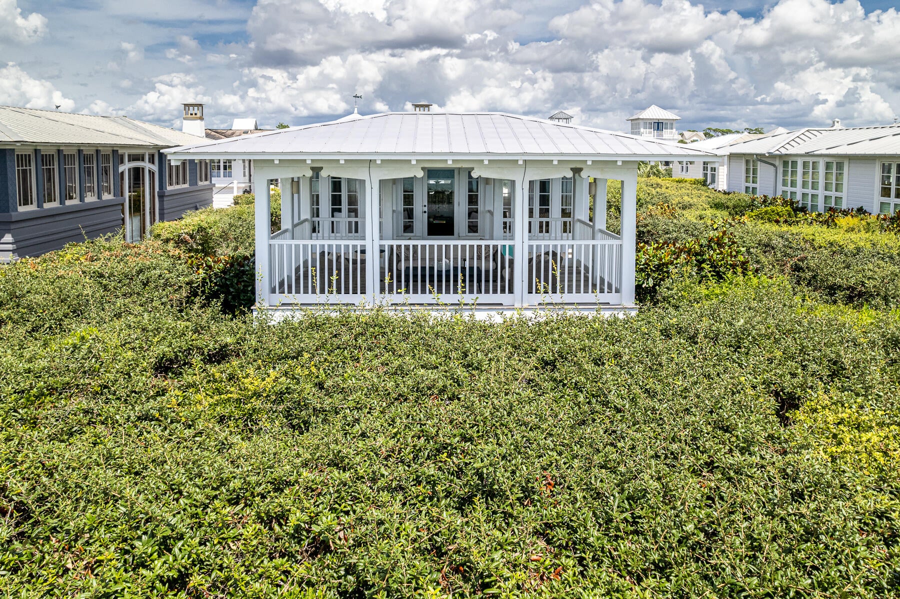 SEASIDE 10 - Residential