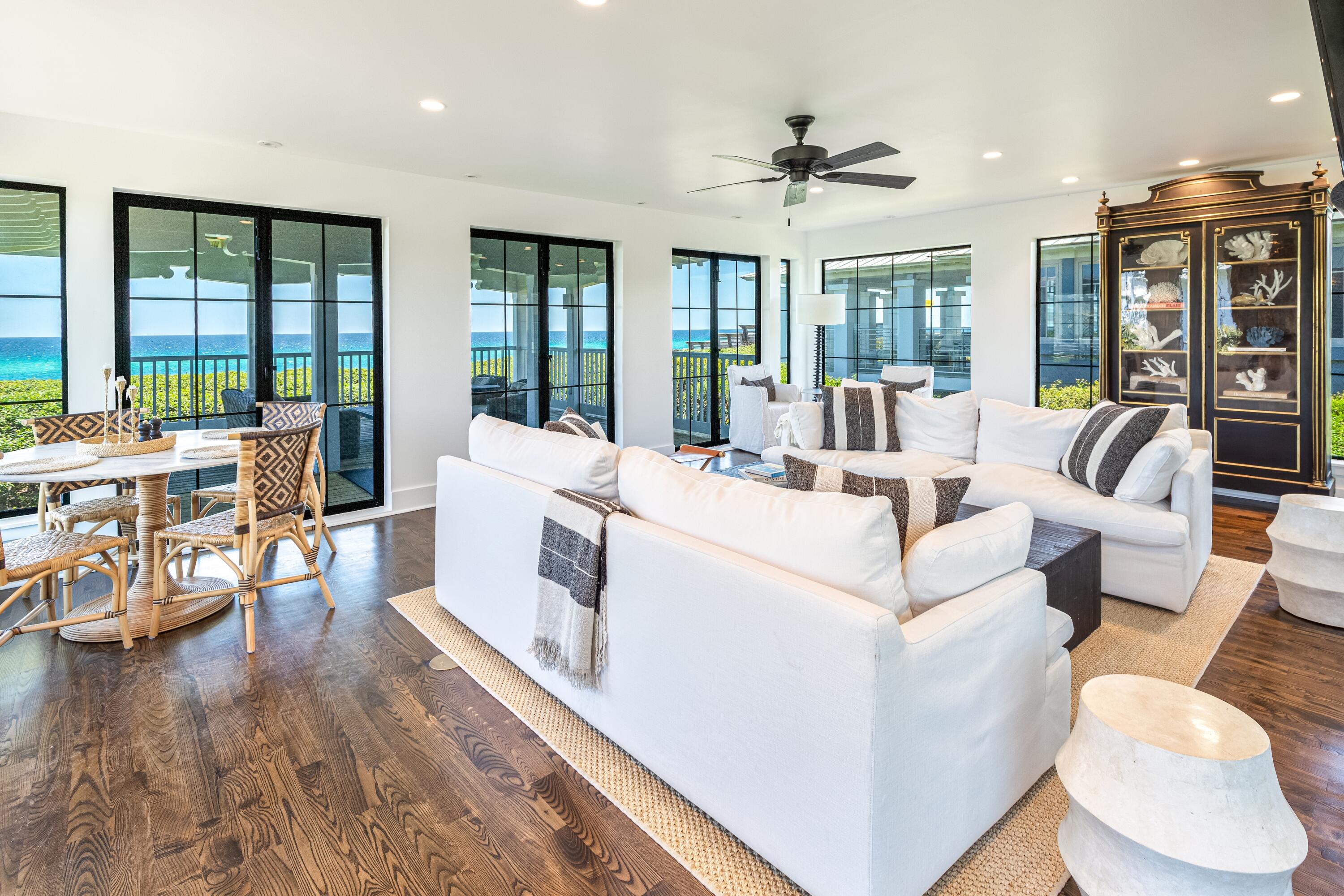 SEASIDE 10 - Residential