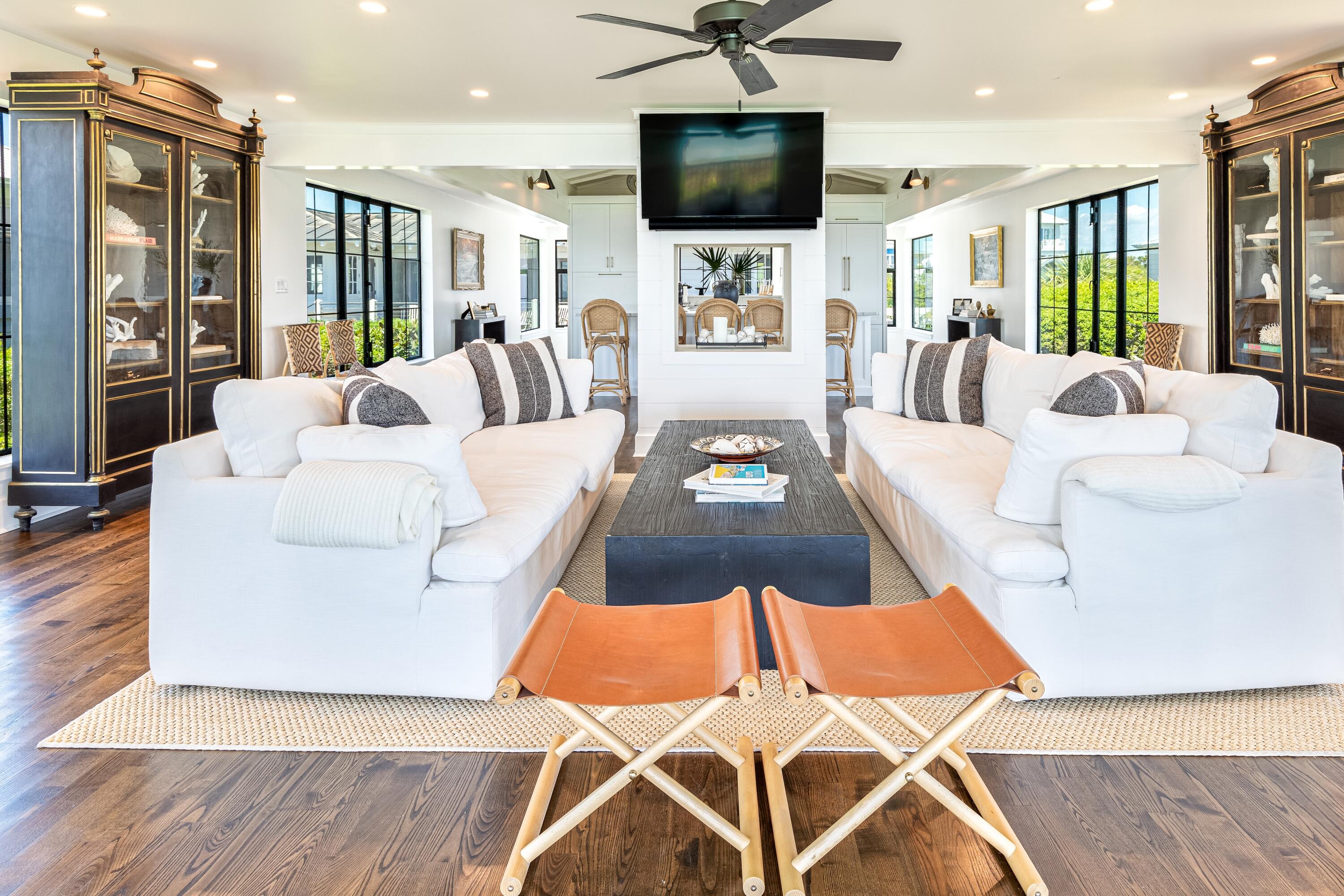 SEASIDE 10 - Residential