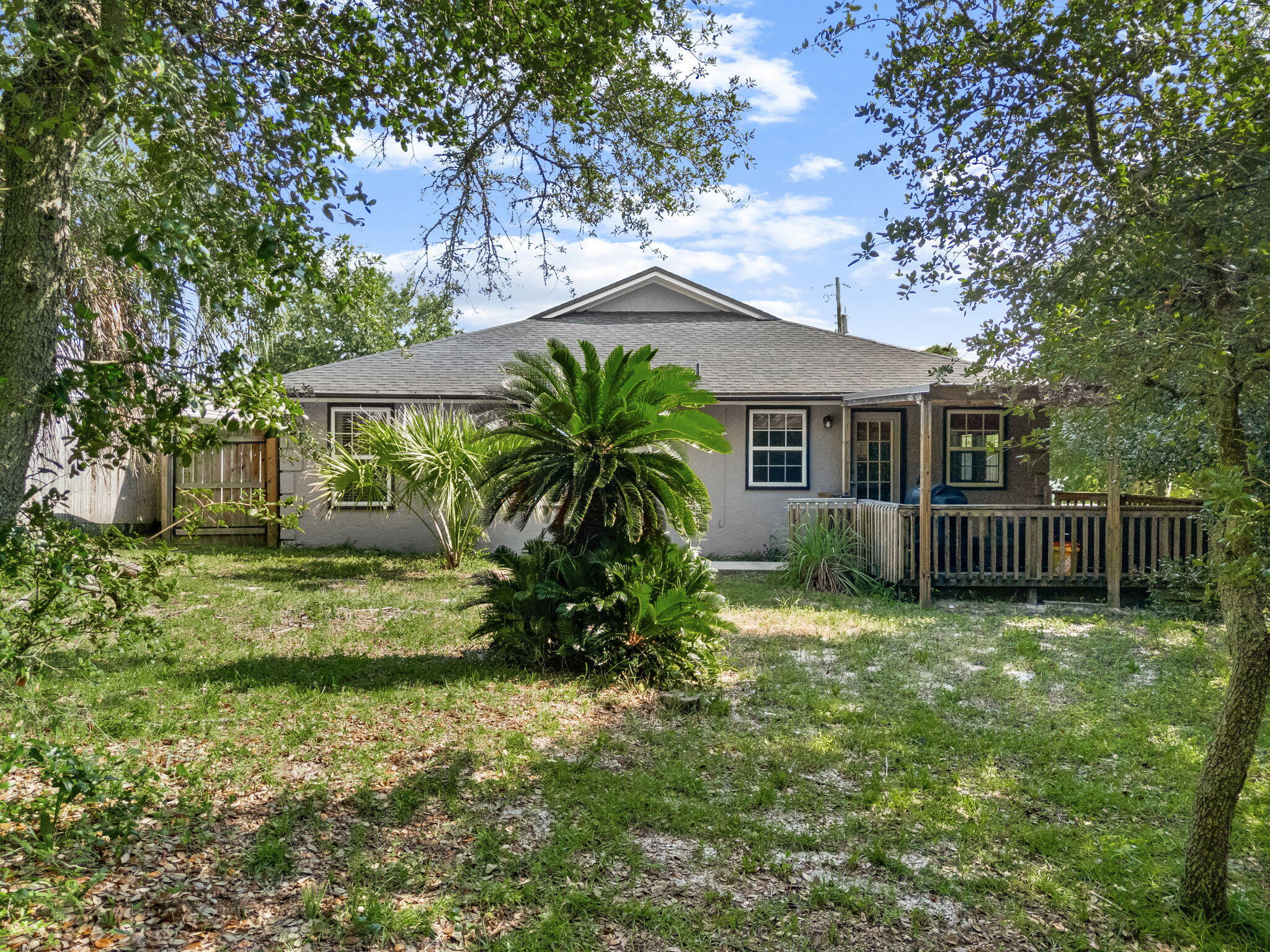 DIAMOND HEAD SEC OF LAKESIDE - Residential