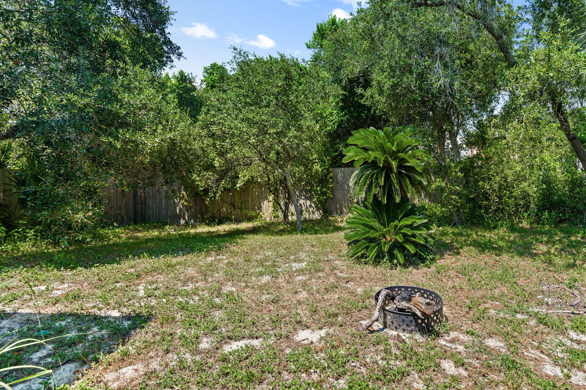 DIAMOND HEAD SEC OF LAKESIDE - Residential