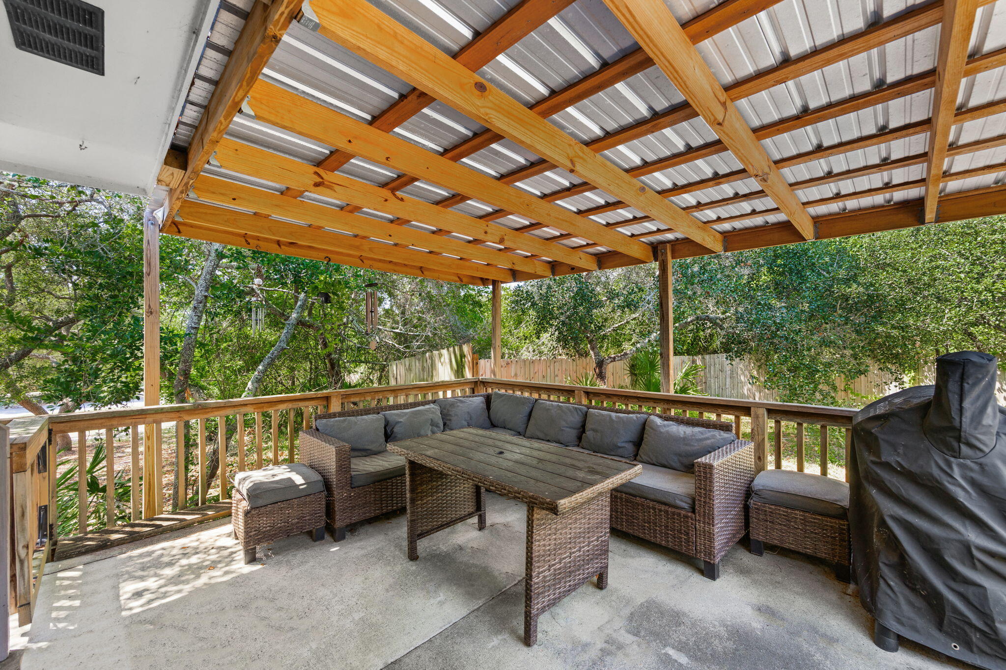 DIAMOND HEAD SEC OF LAKESIDE - Residential