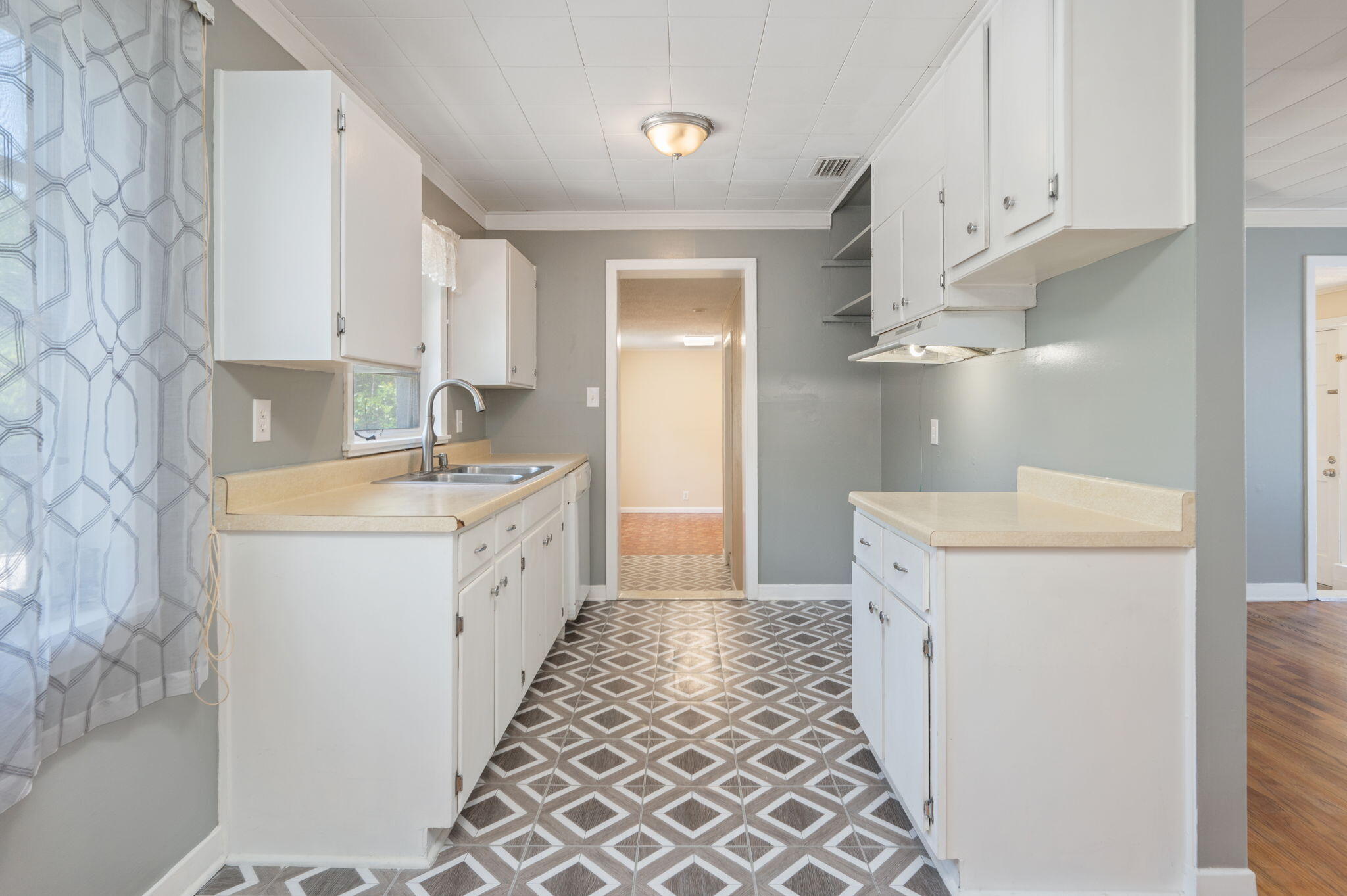 NO RECORDED PROJECT - Residential
