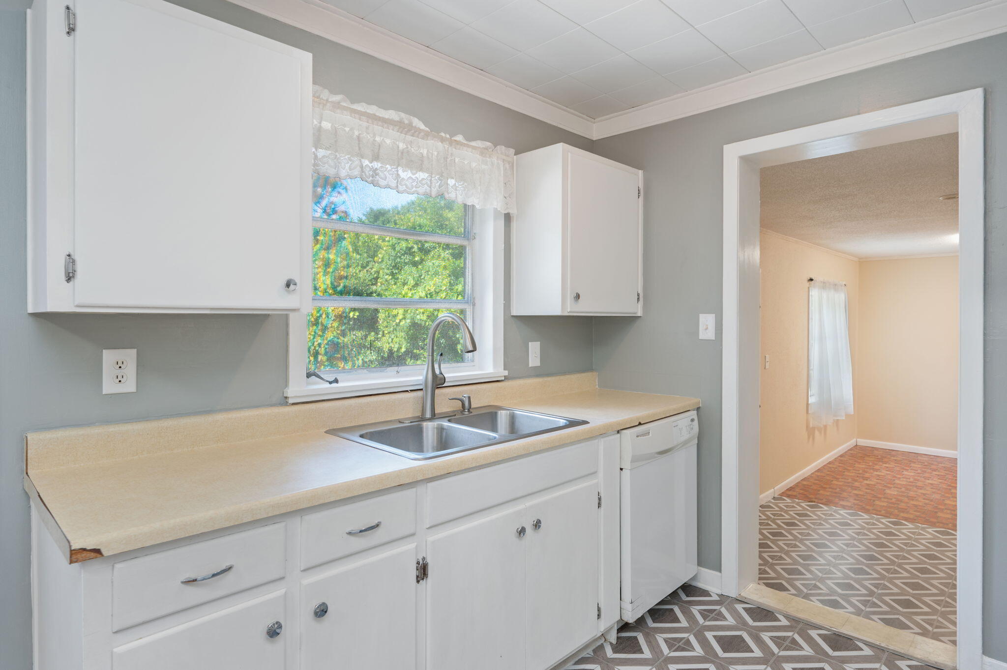 NO RECORDED PROJECT - Residential