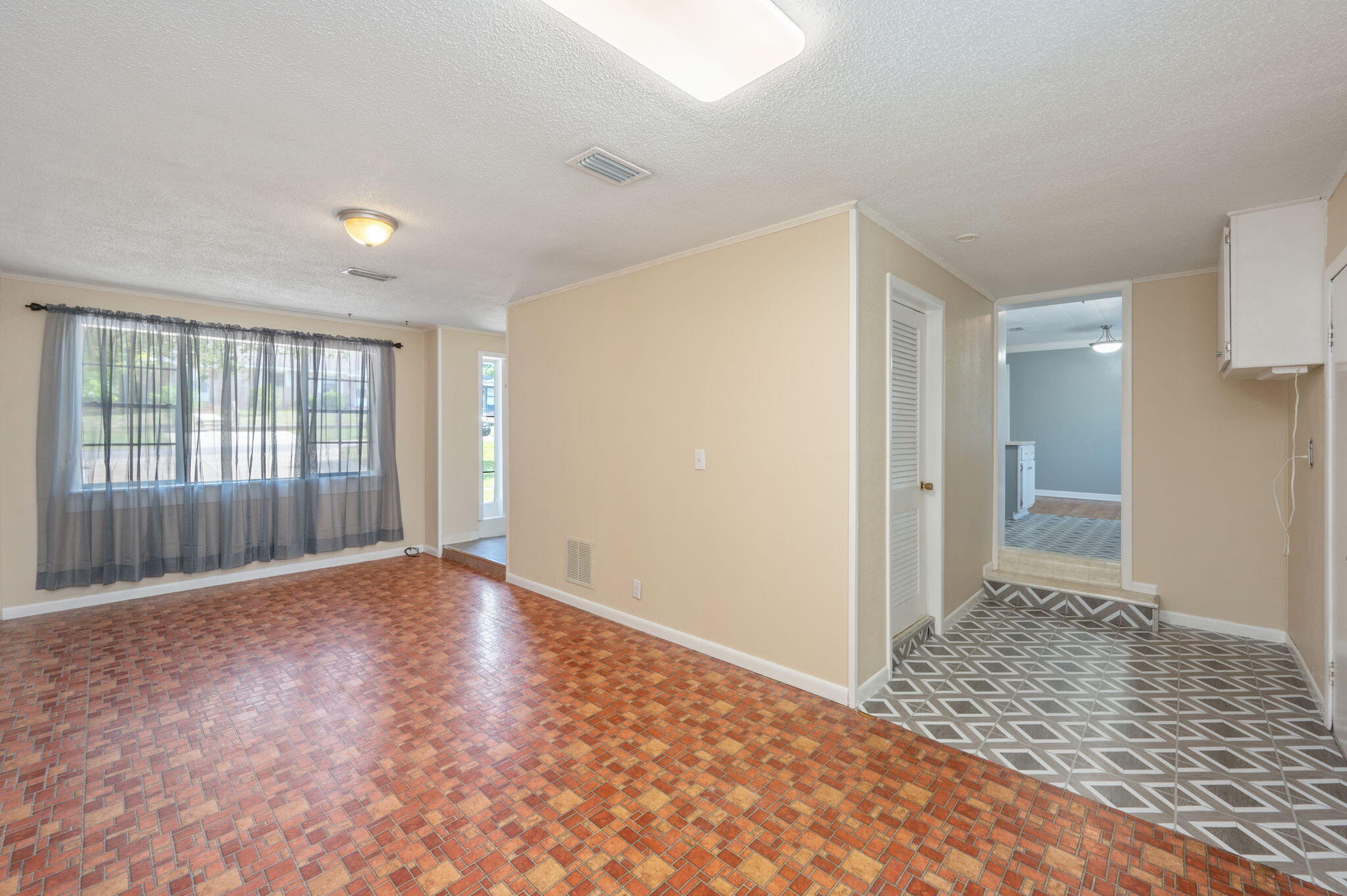 NO RECORDED PROJECT - Residential