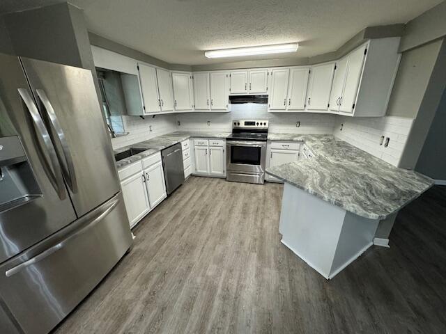 NO RECORDED SUBDIVISION - Residential Lease