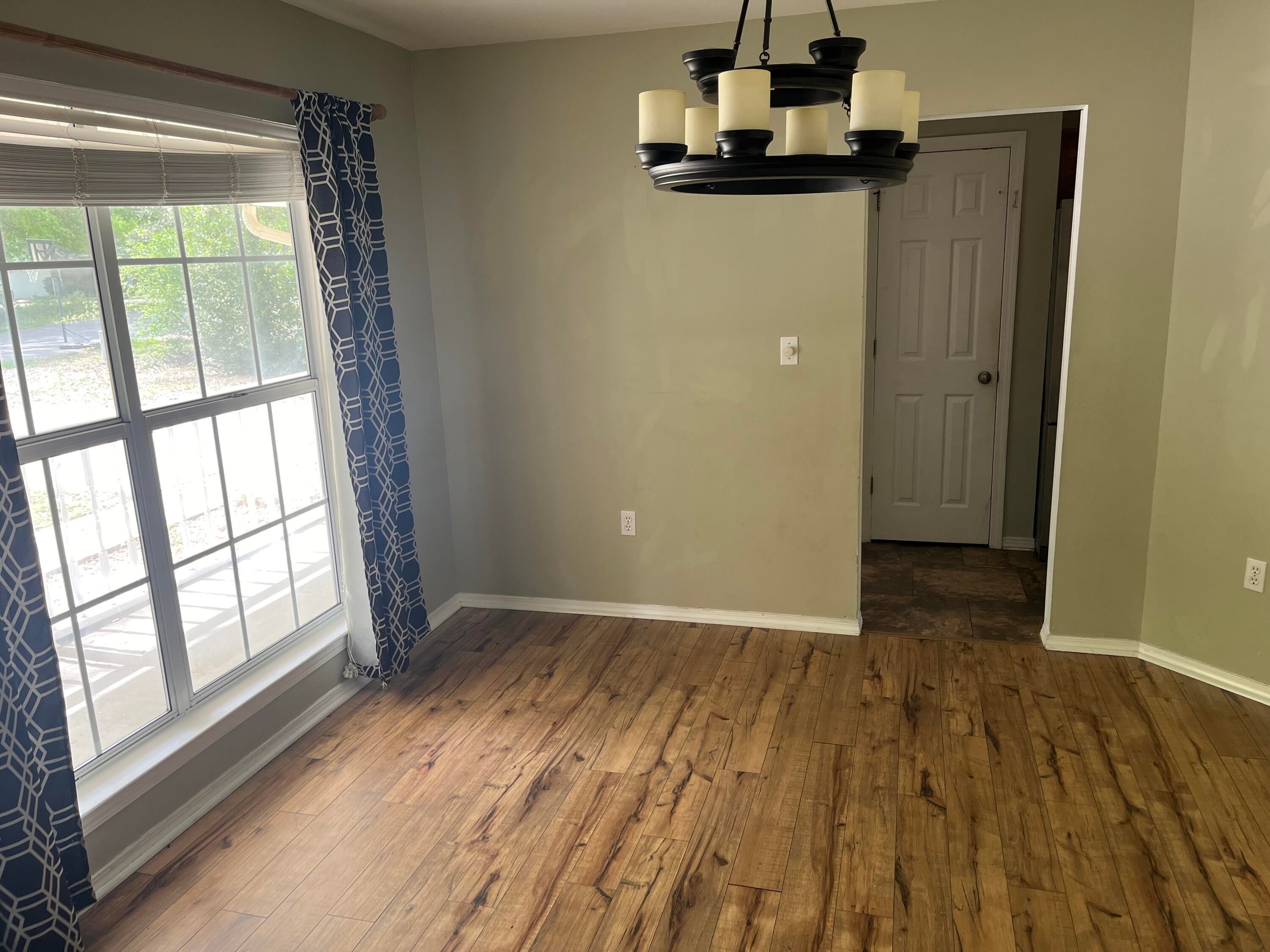 ROYAL OAKS S/D - Residential