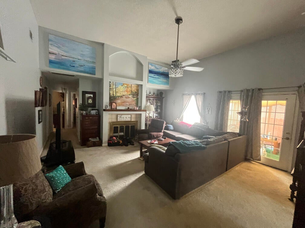 WOODLAND PARK - Residential