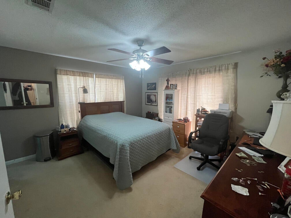 WOODLAND PARK - Residential