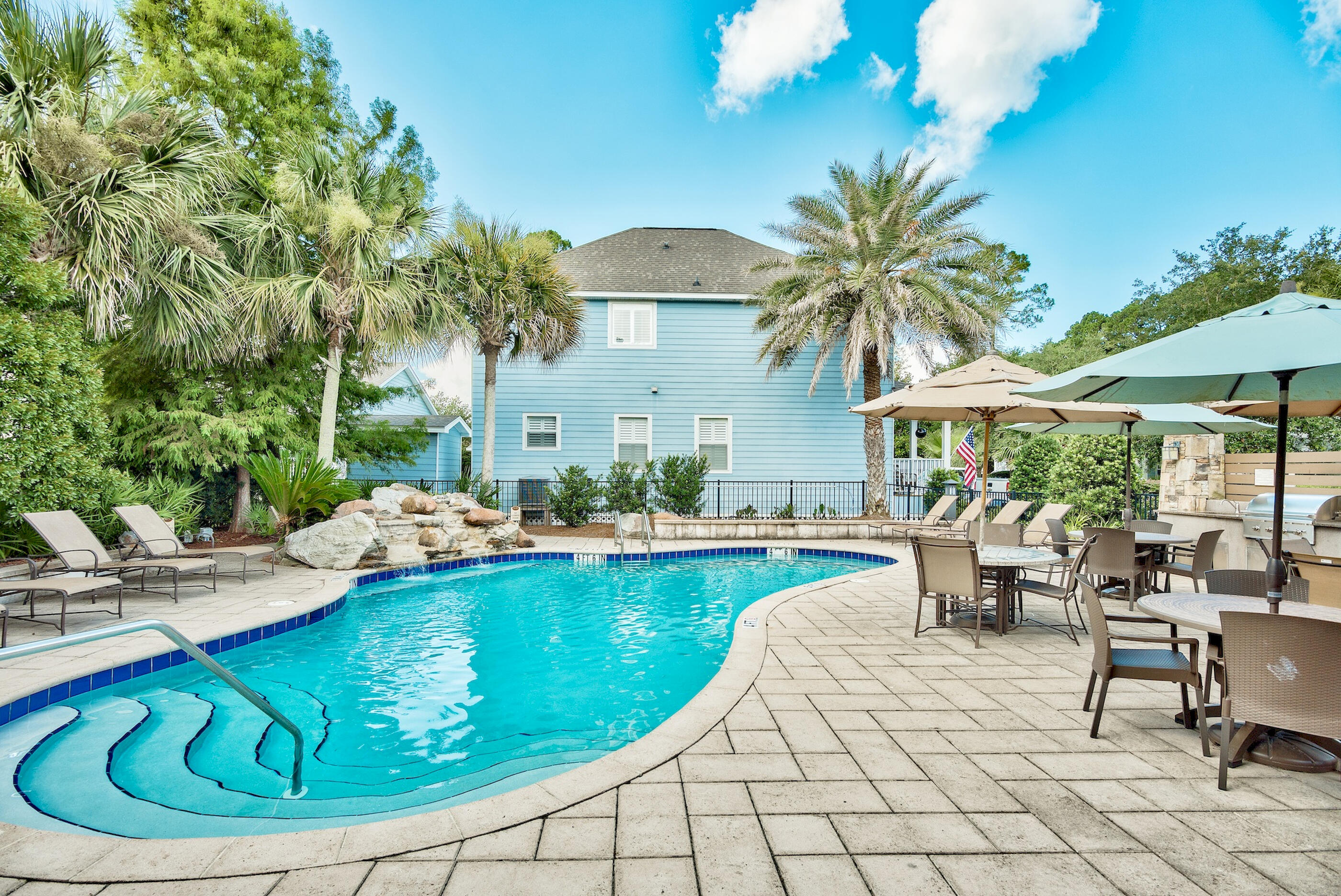 SANTA ROSA GOLF VILLAS - Residential