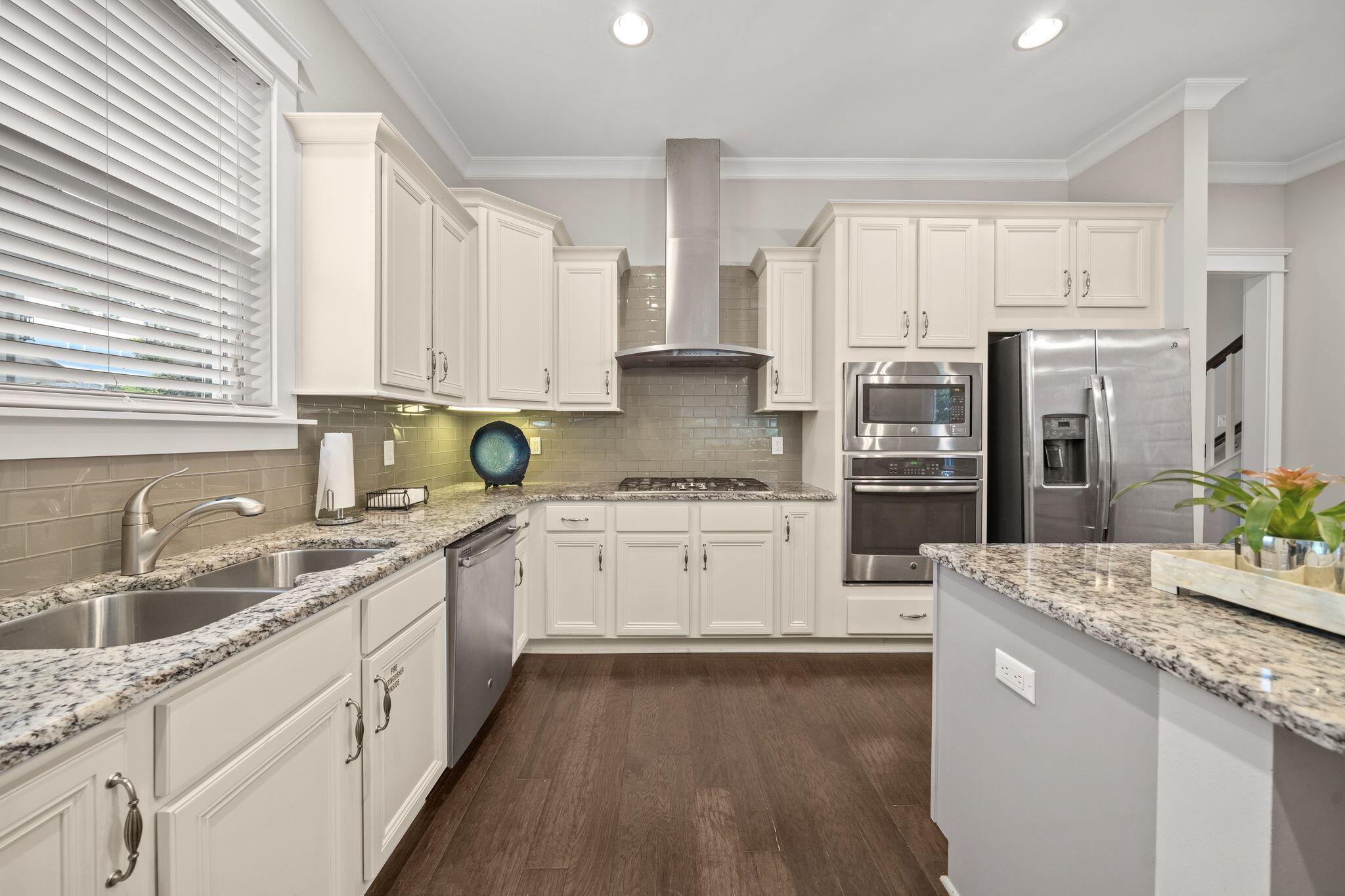 HIGHLAND PARKS - Residential