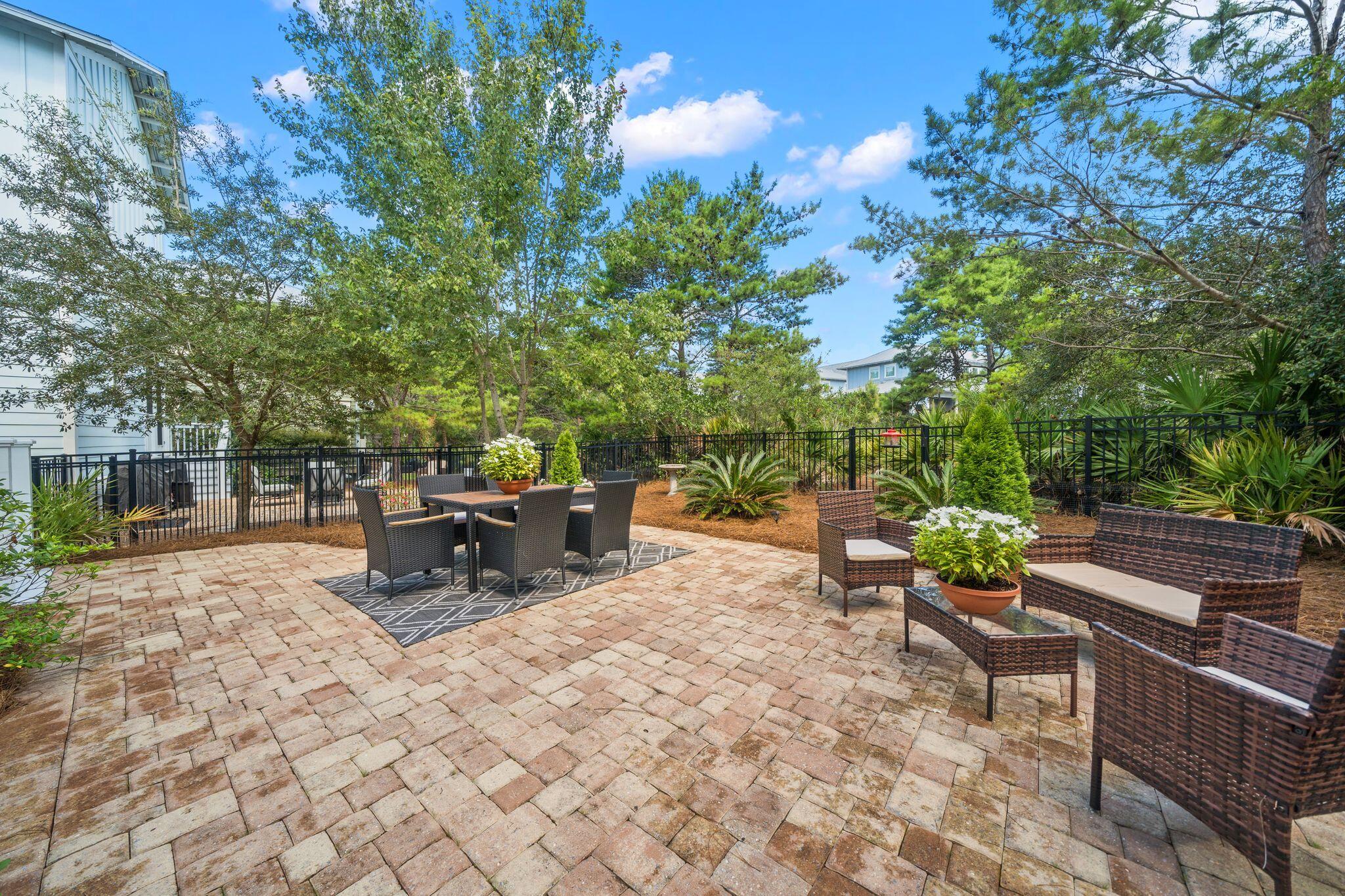 HIGHLAND PARKS - Residential