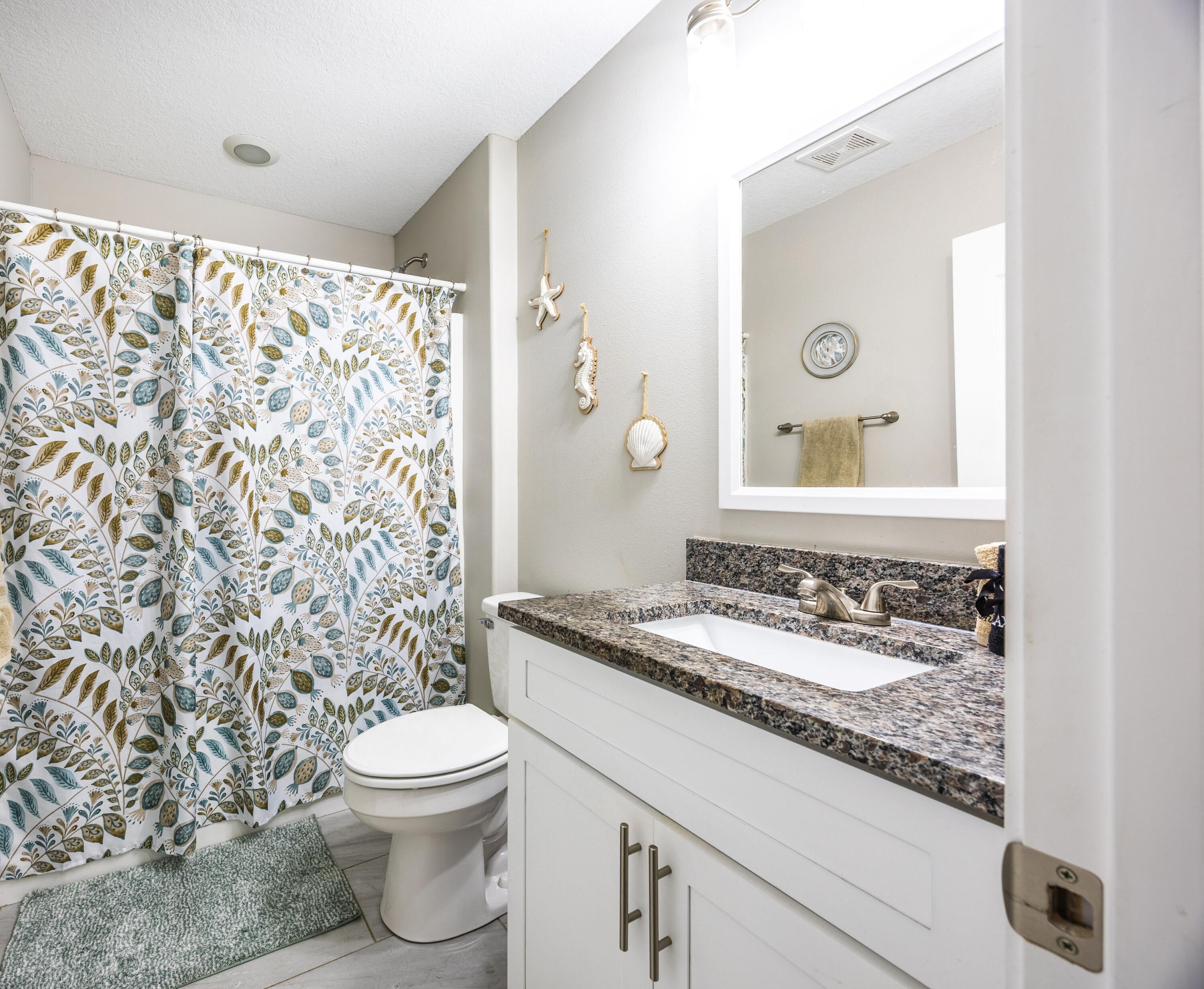 OAKWOOD LAKES ESTATES - Residential