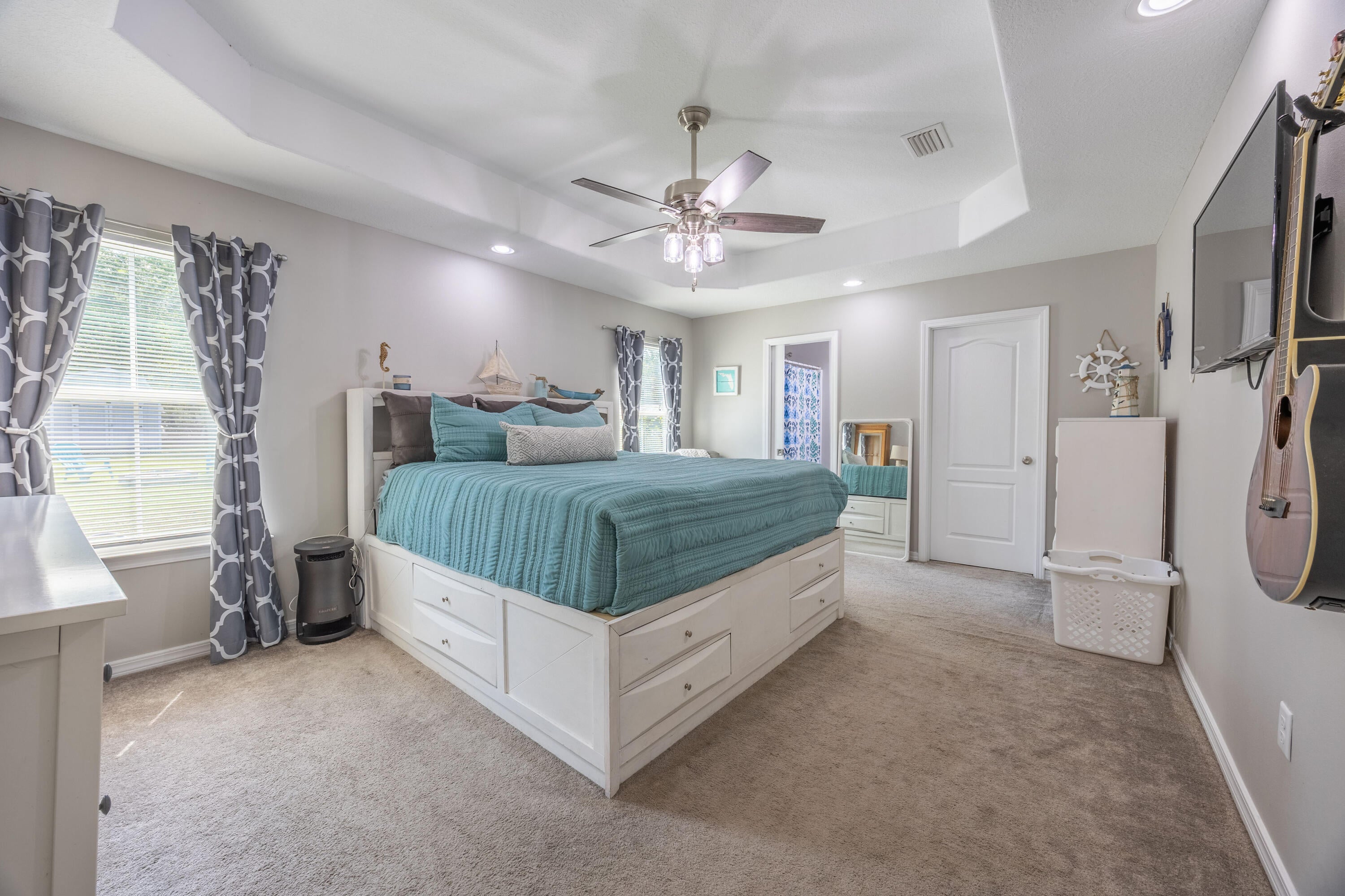 OAKWOOD LAKES ESTATES - Residential